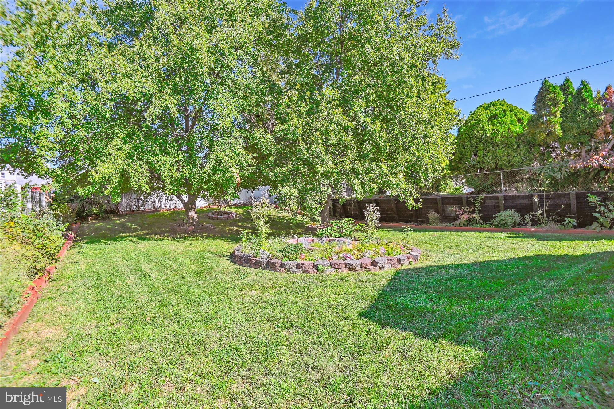 WEST ARLINGTON - Residential