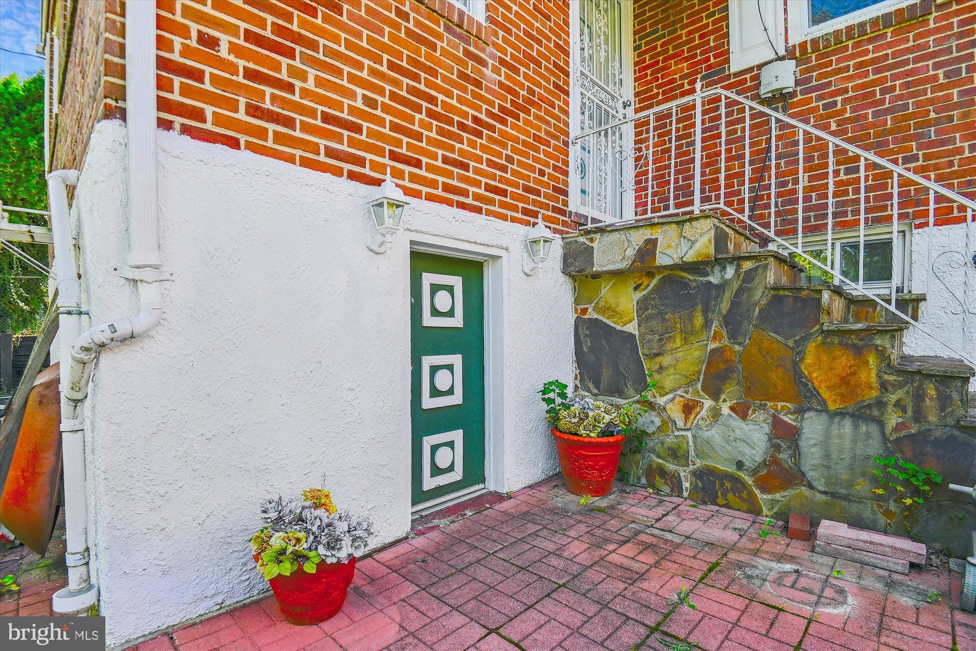 WEST ARLINGTON - Residential