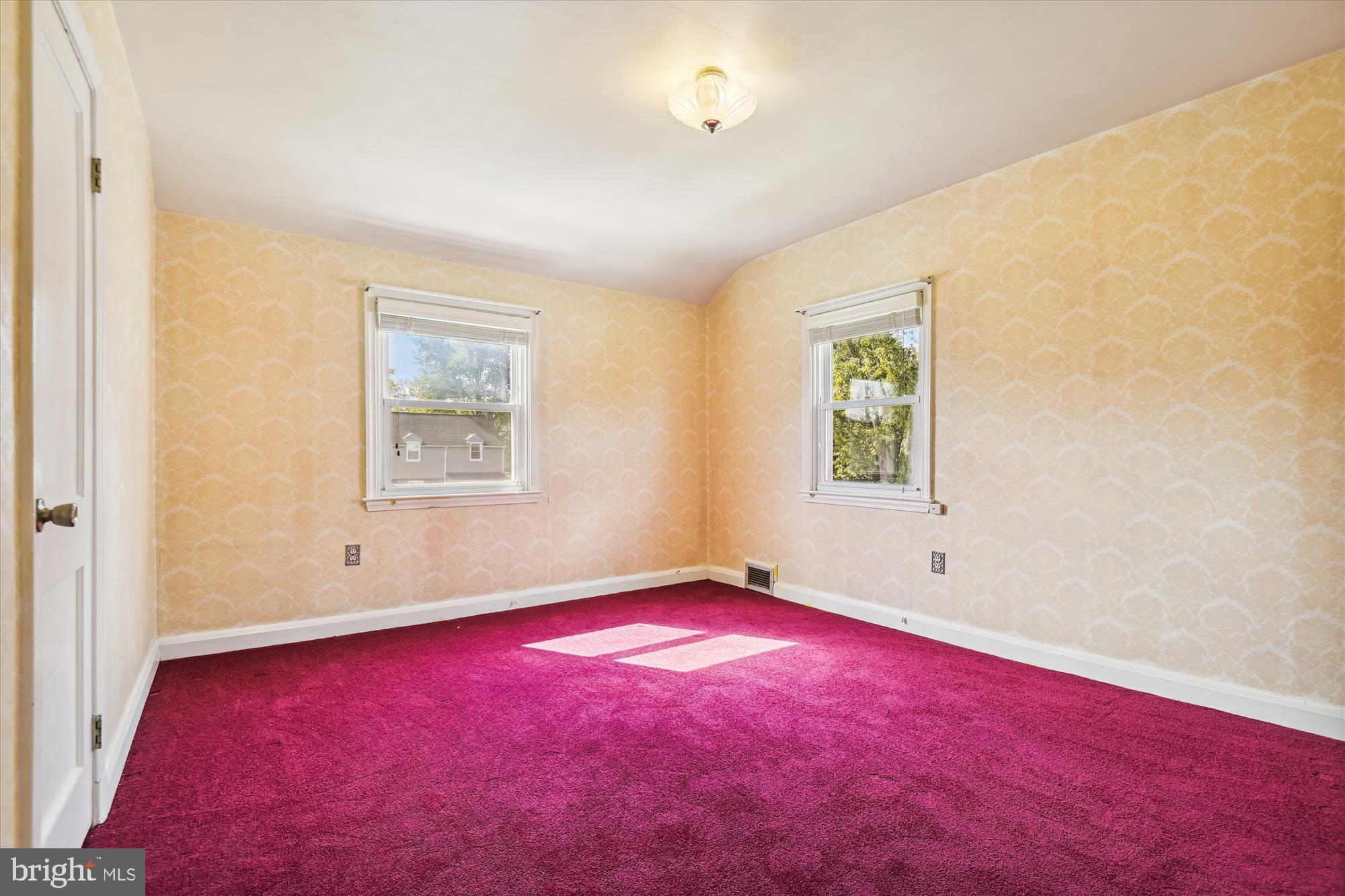 WEST ARLINGTON - Residential