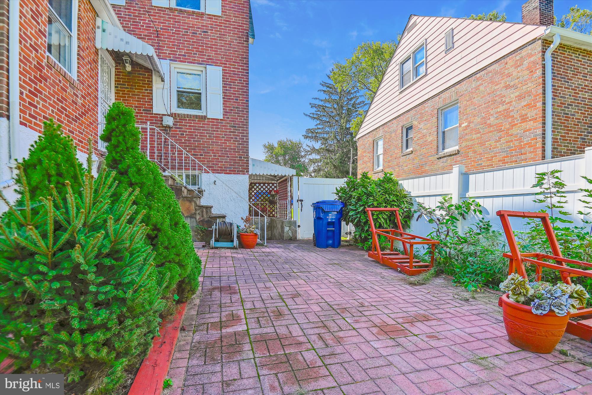 WEST ARLINGTON - Residential