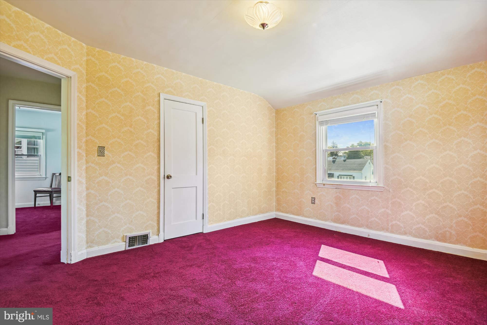 WEST ARLINGTON - Residential