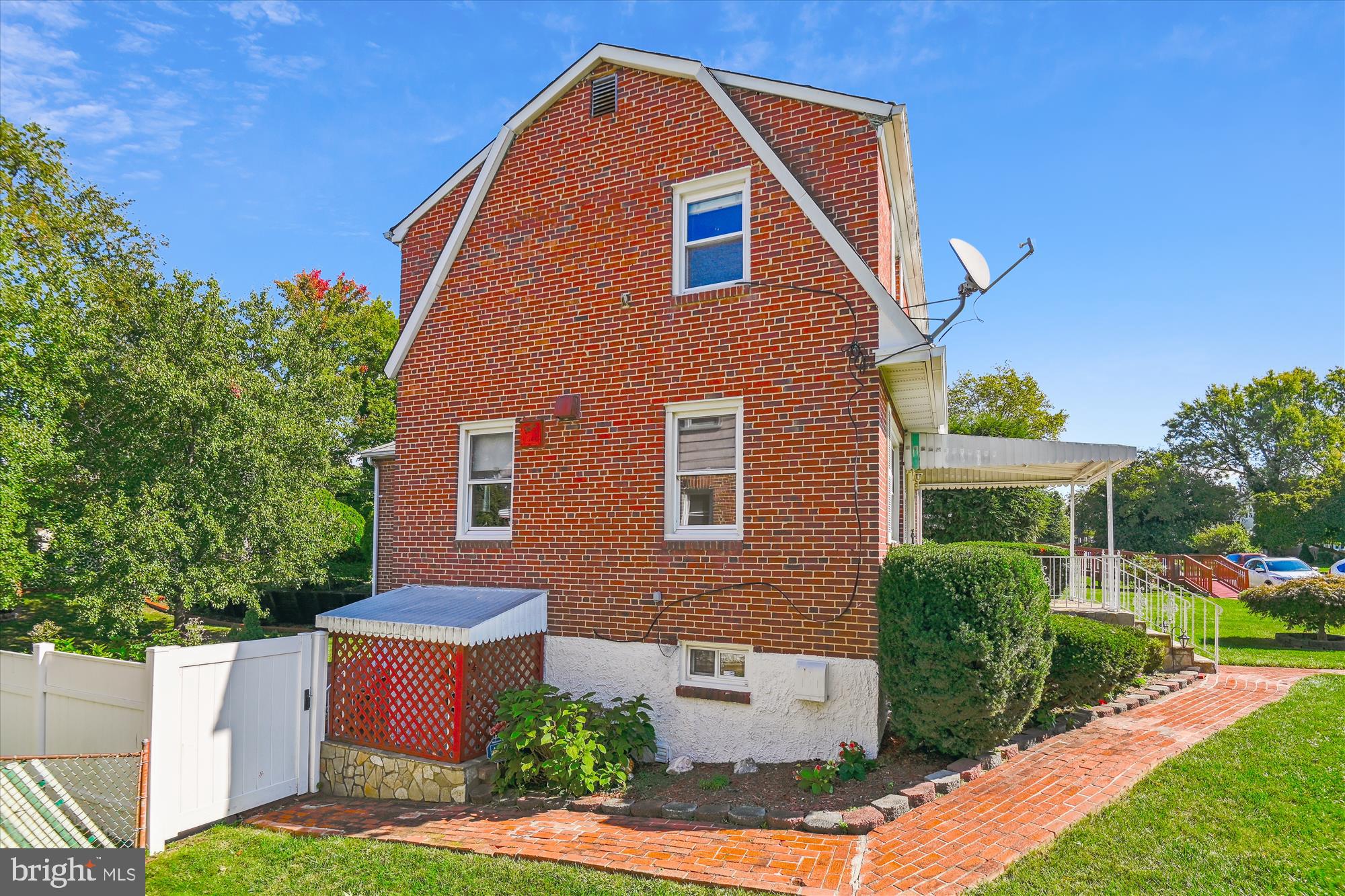 WEST ARLINGTON - Residential