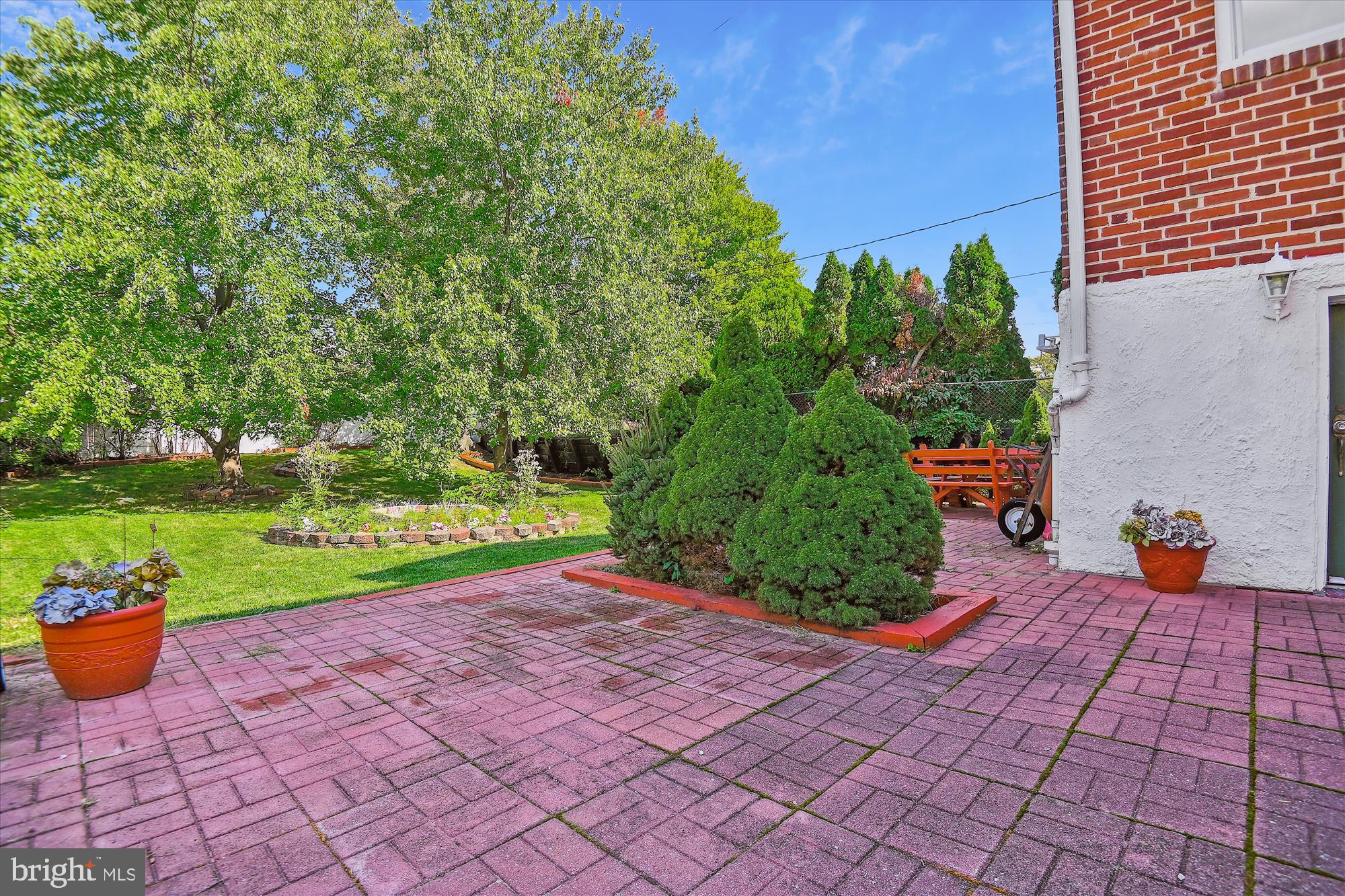 WEST ARLINGTON - Residential