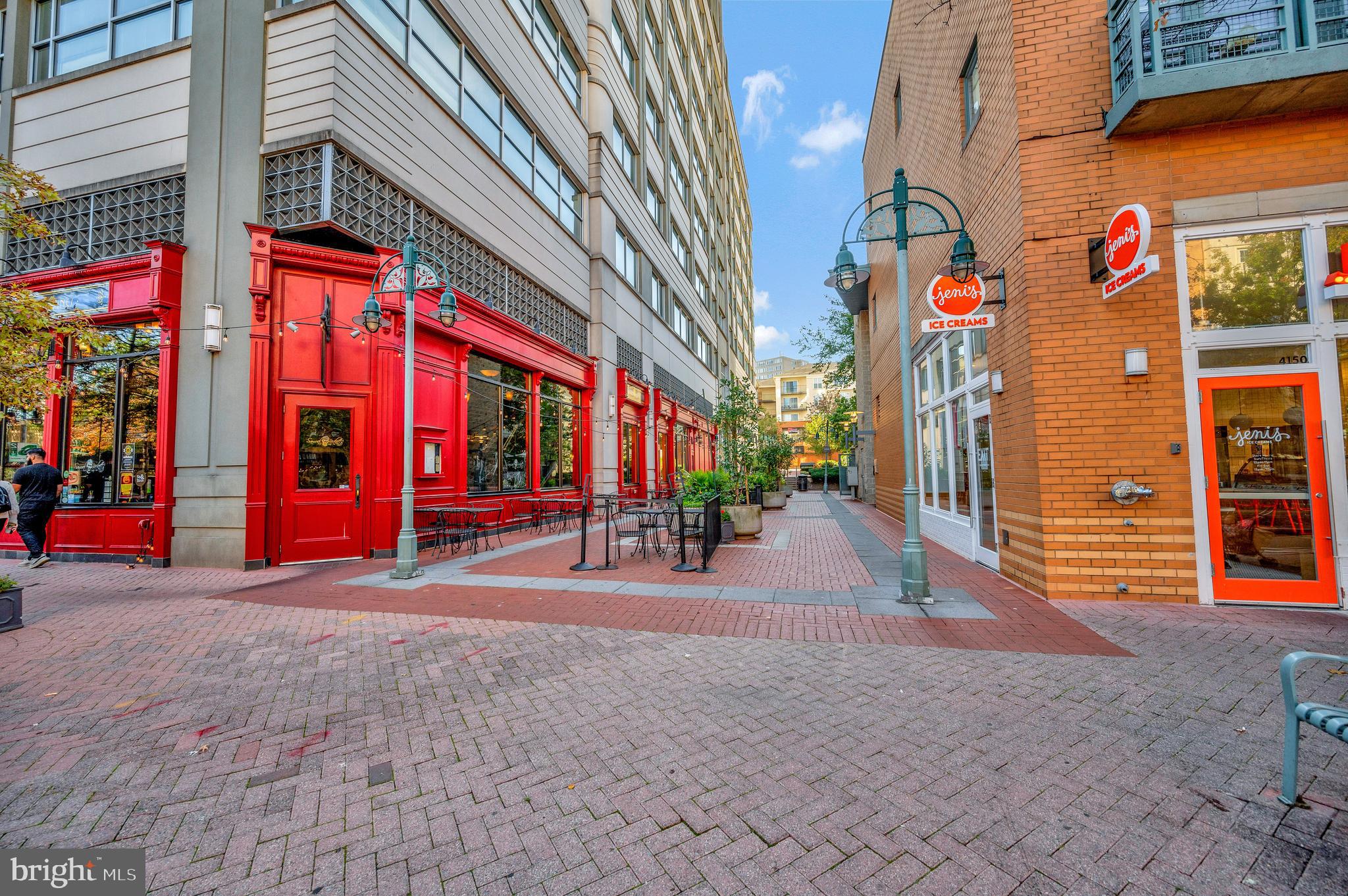 WINDGATE III - Residential