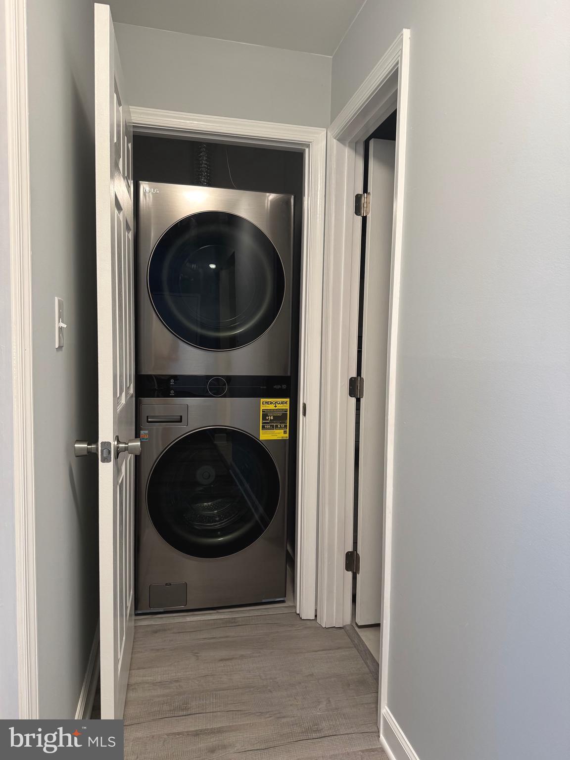 SUNNINGDALE MEADOWS - Residential