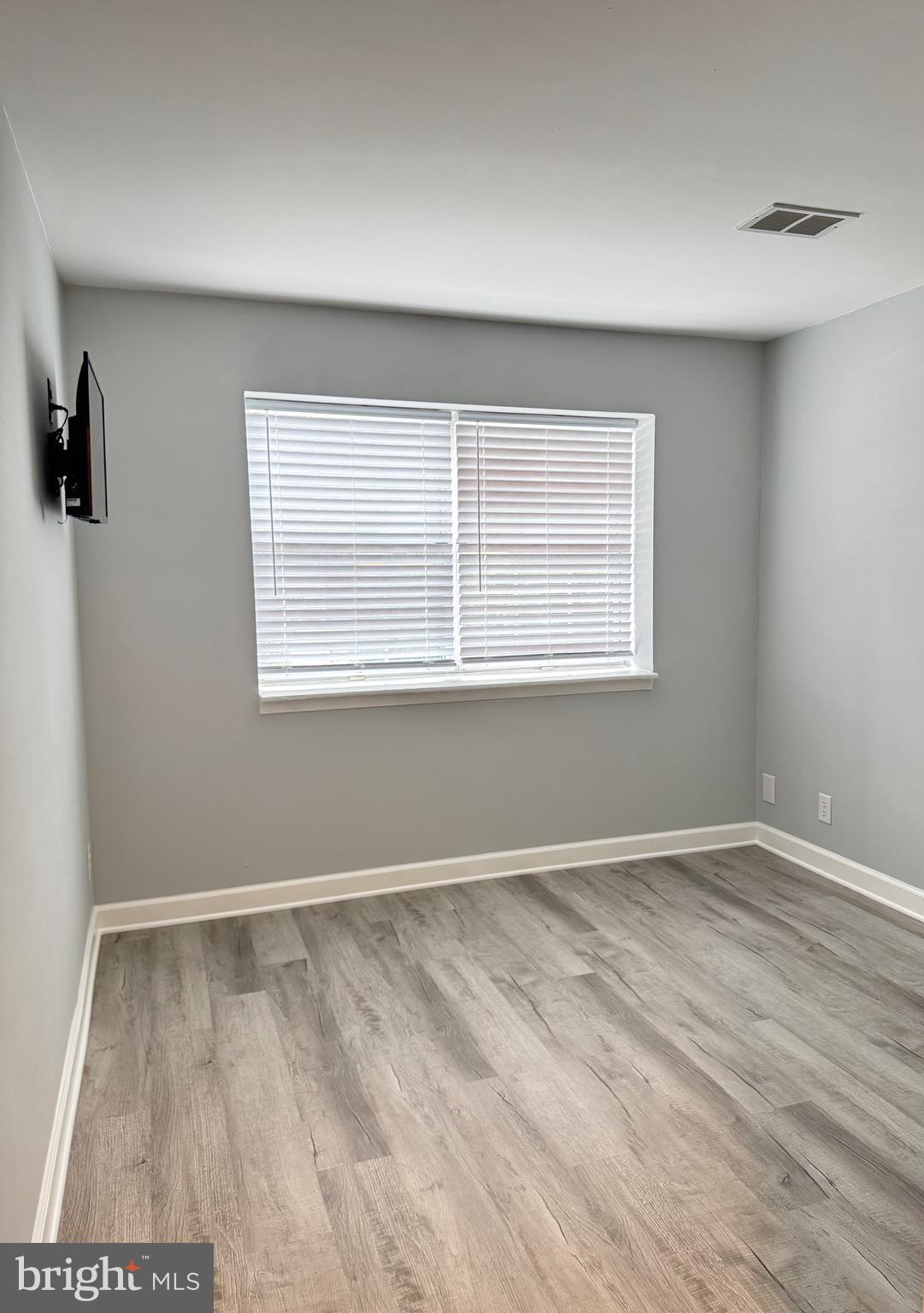 SUNNINGDALE MEADOWS - Residential