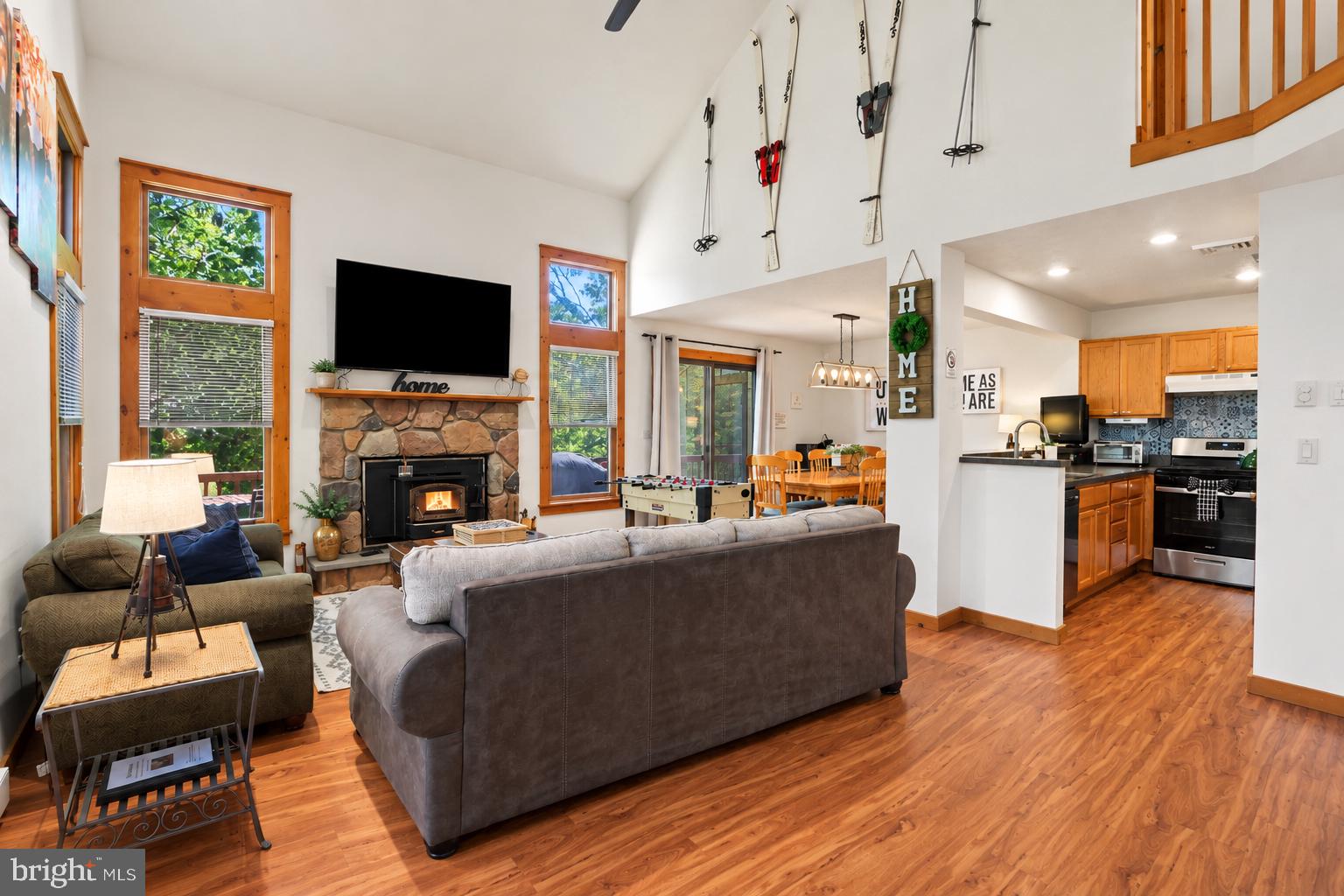 393 VISTA DRIVE