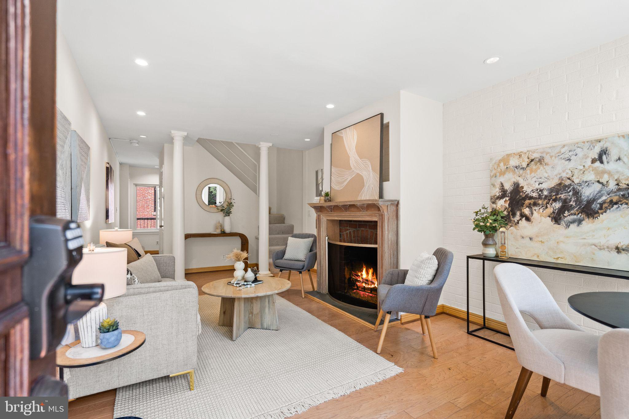 1008 PAPER MILL COURT NW 1008