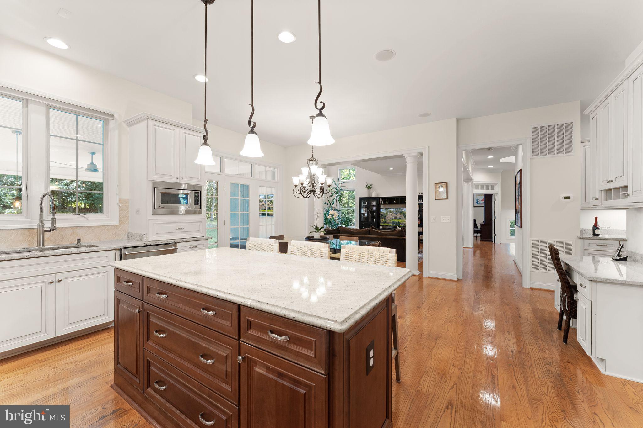 THISTLE RIDGE - Residential