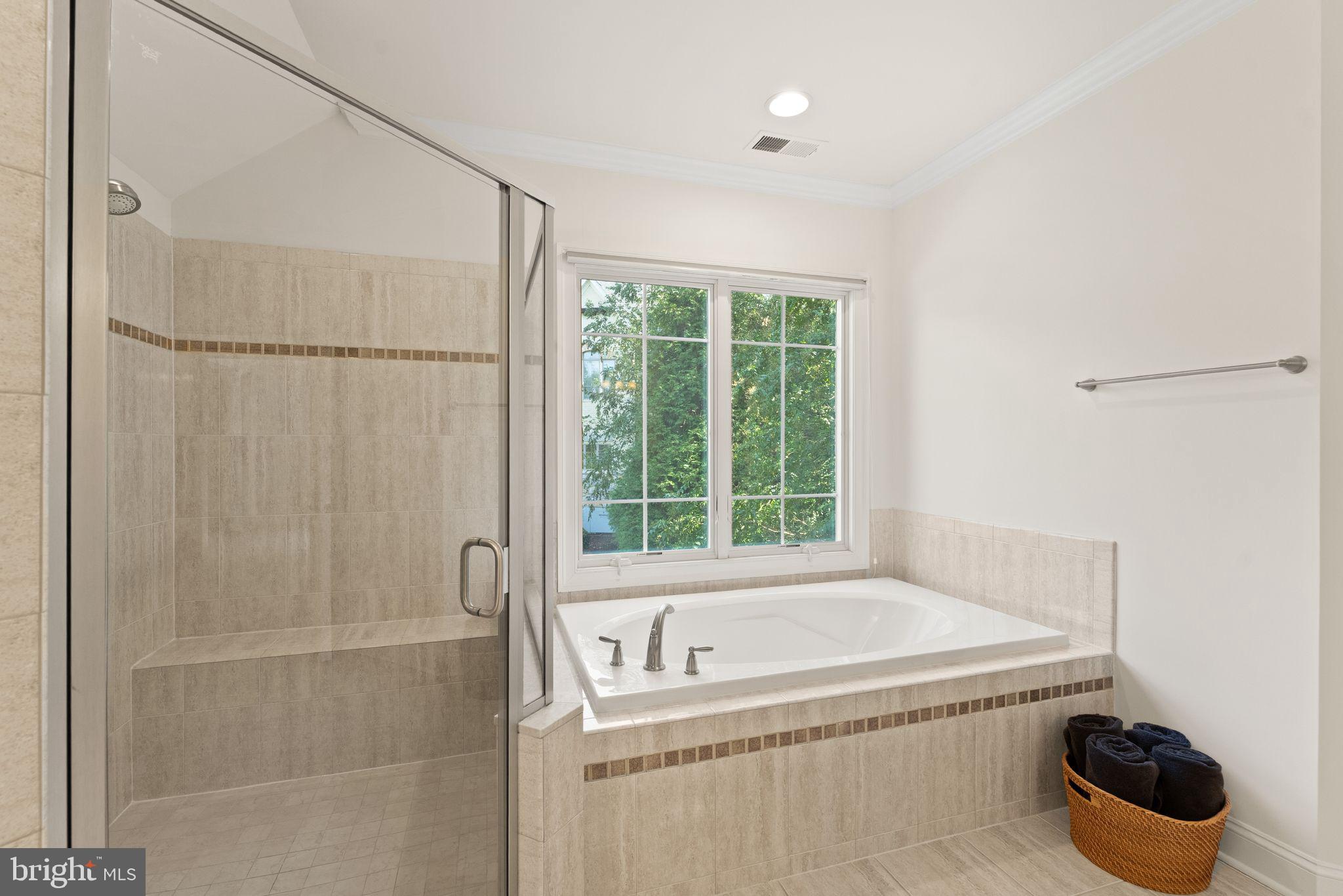 THISTLE RIDGE - Residential