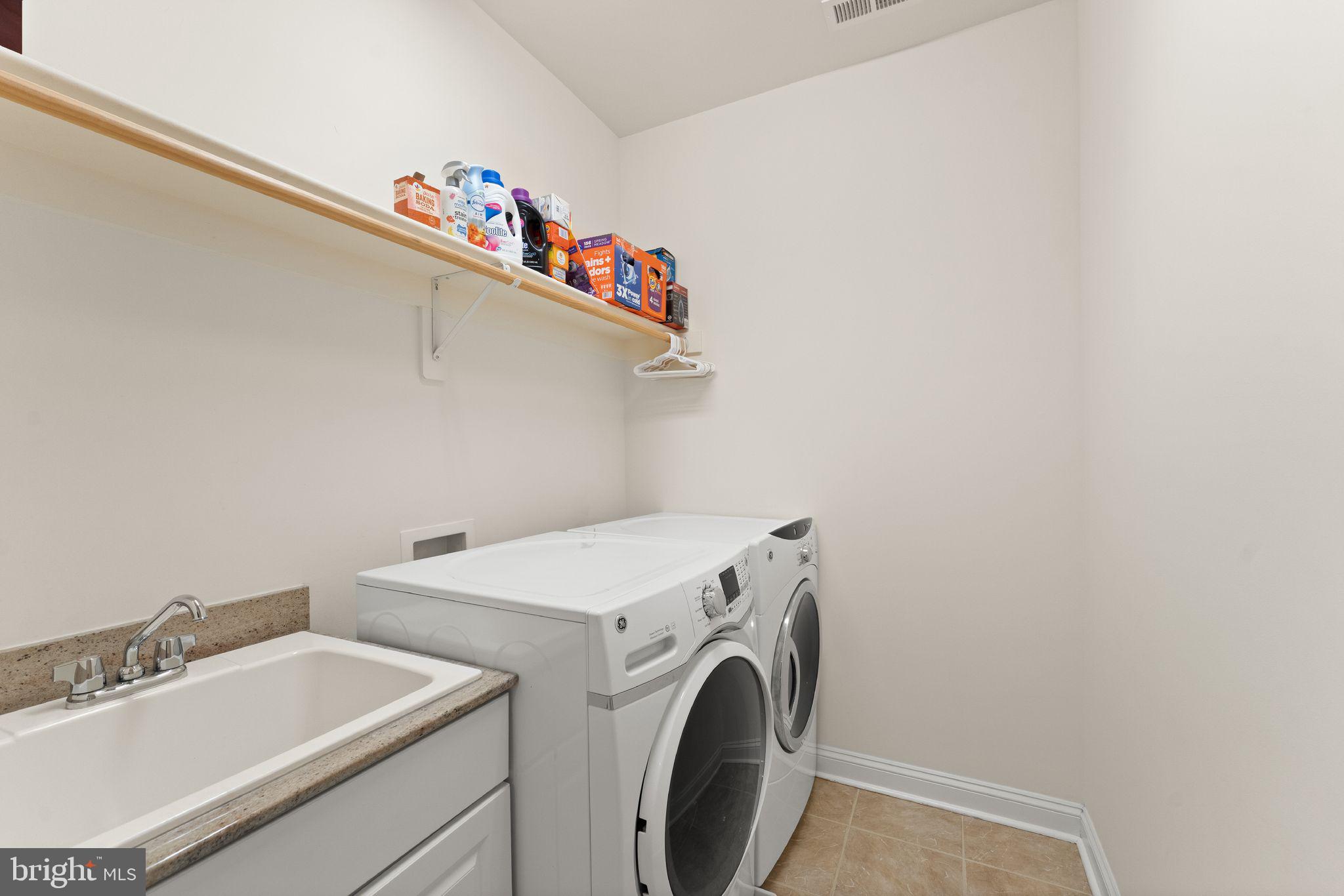 THISTLE RIDGE - Residential