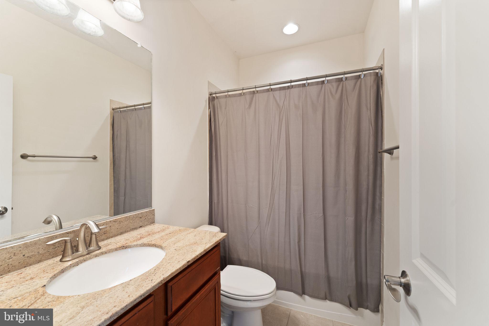 THISTLE RIDGE - Residential