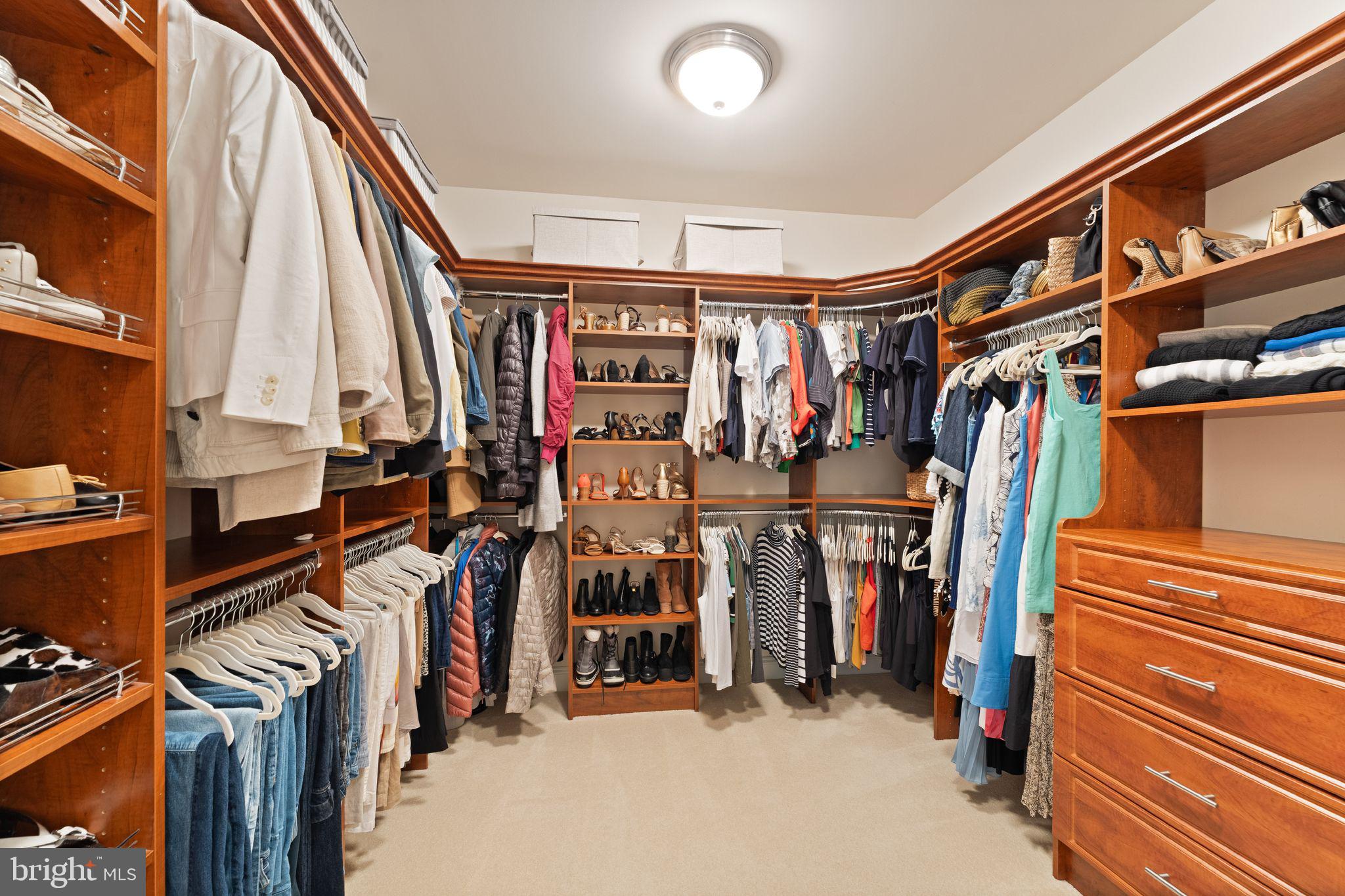 THISTLE RIDGE - Residential