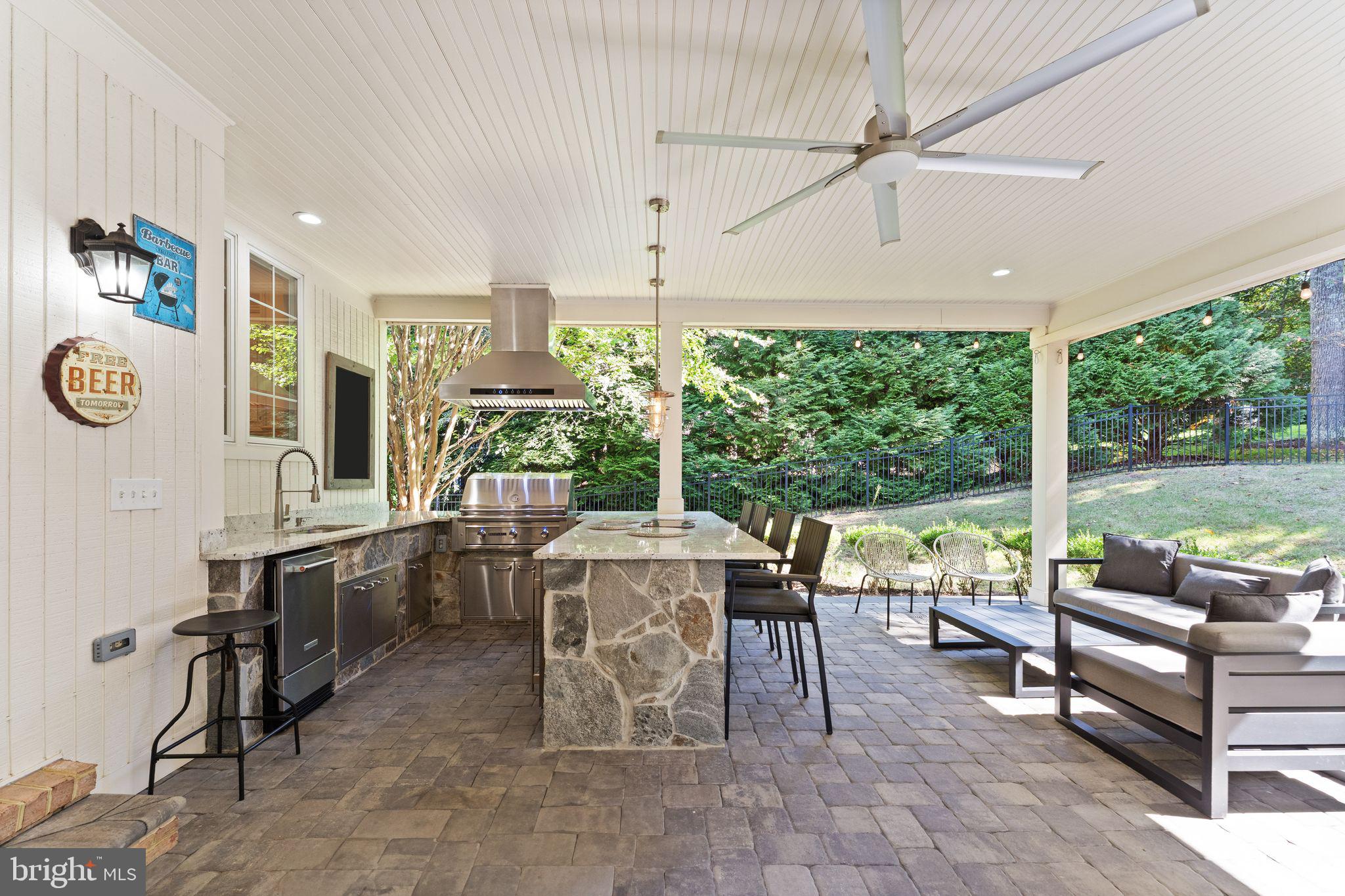 THISTLE RIDGE - Residential