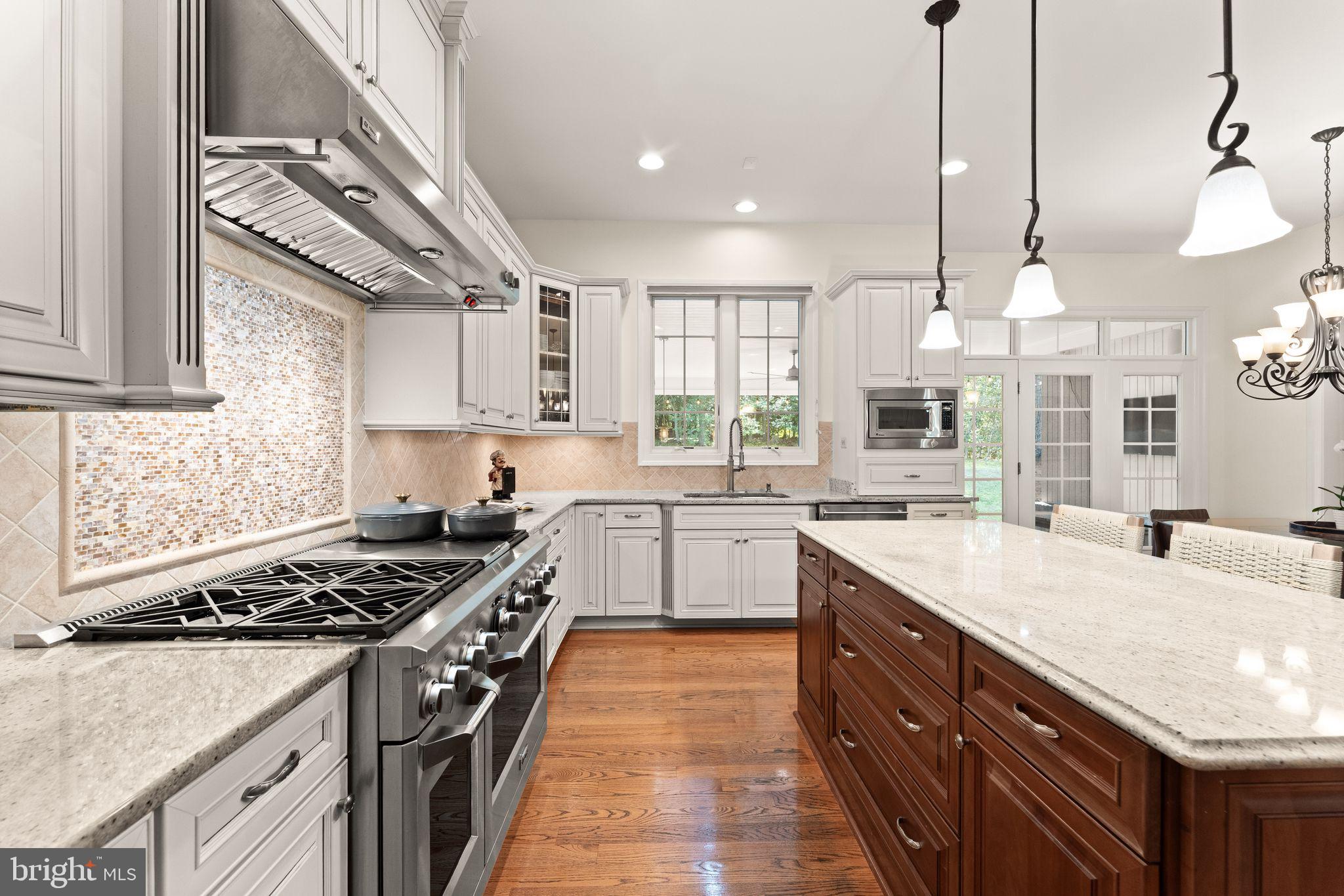 THISTLE RIDGE - Residential