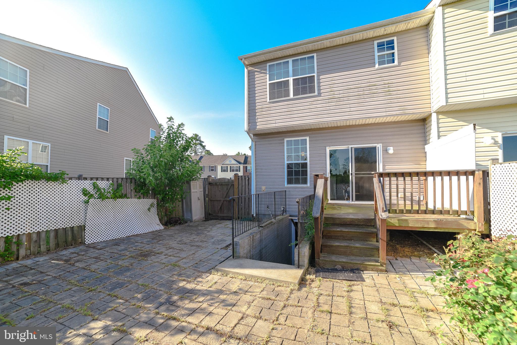 WILLOW GATE - Residential