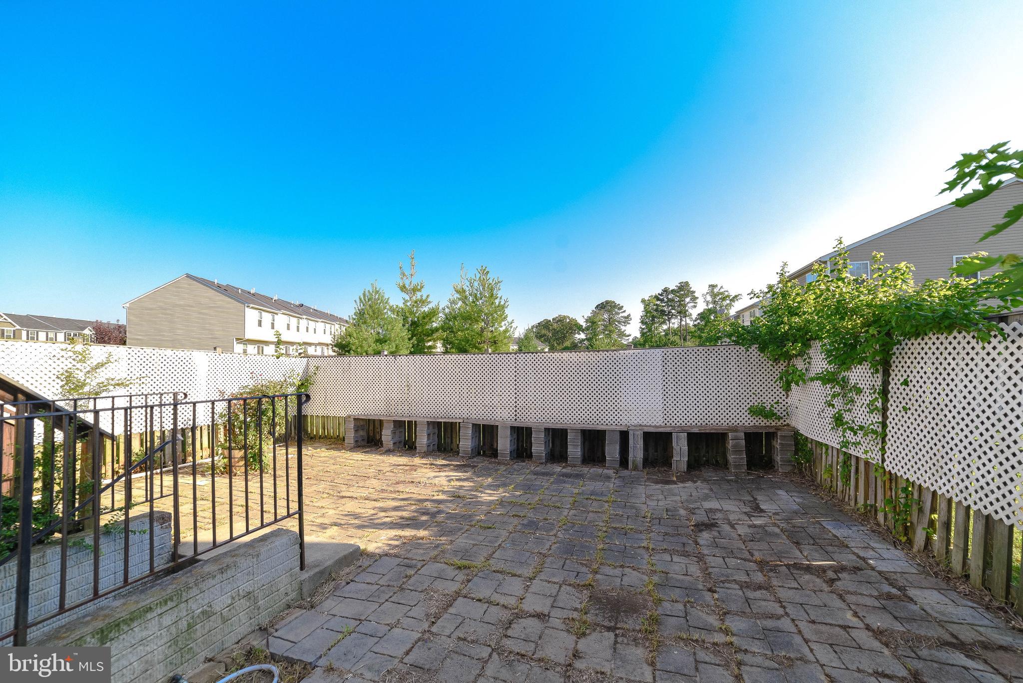 WILLOW GATE - Residential