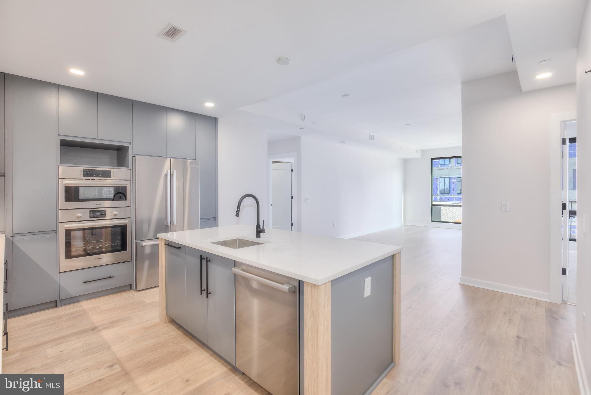 255 W. FALLS STATION BOULEVARD 305
