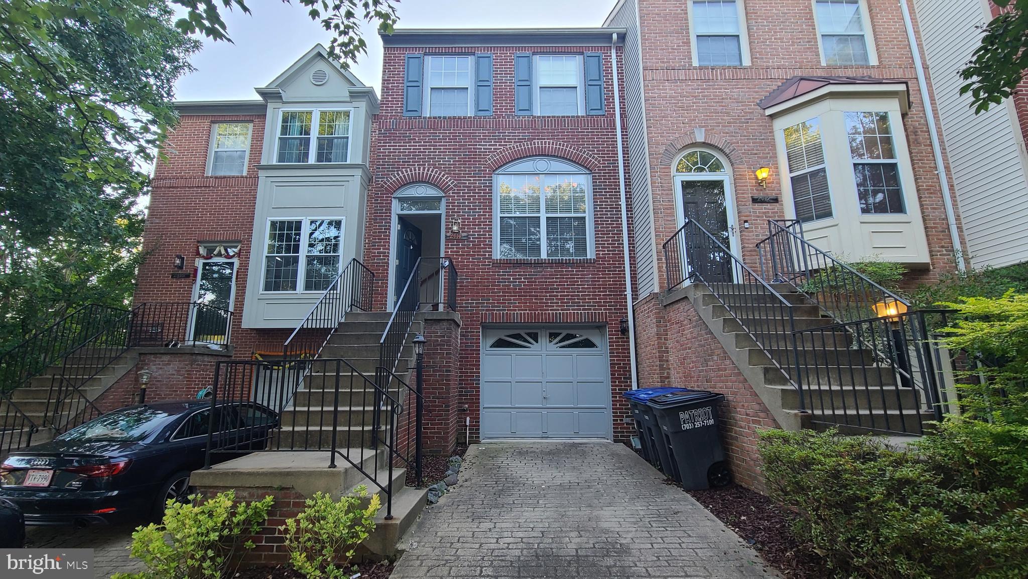 MCNAIR FARMS LANDBAY 11 - Residential Lease