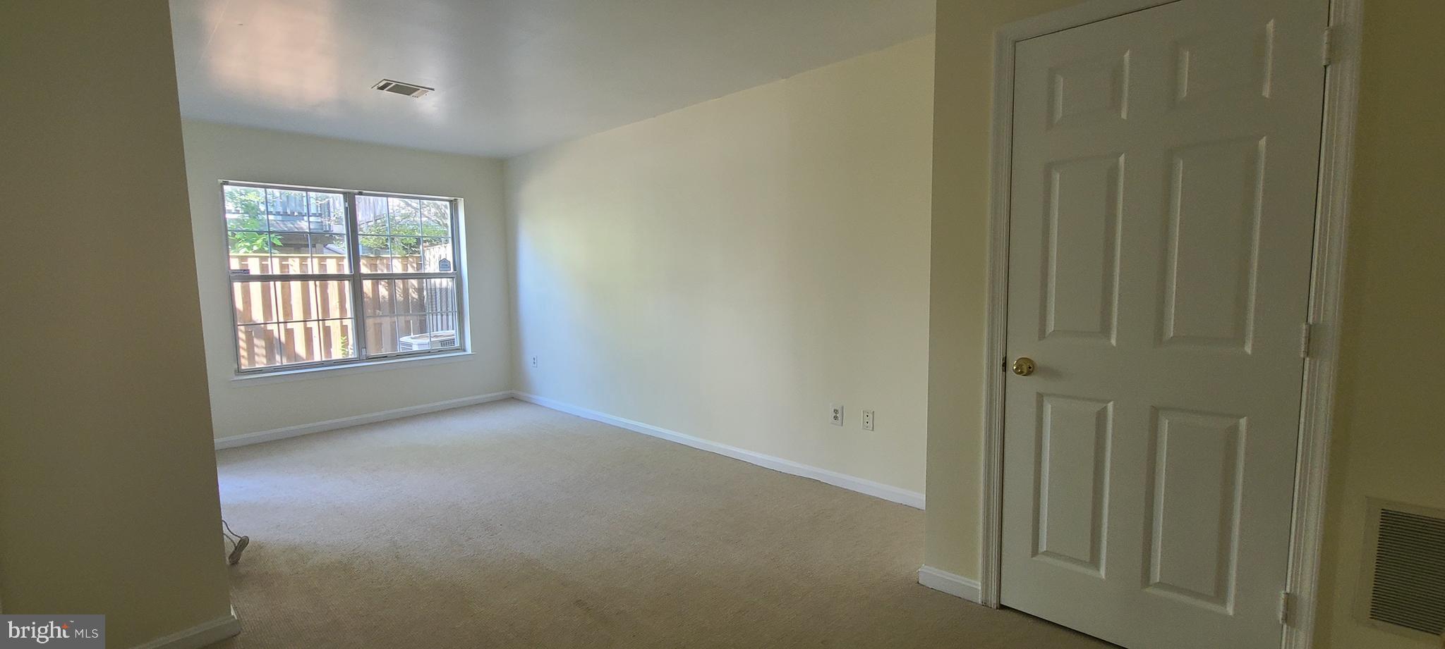 MCNAIR FARMS LANDBAY 11 - Residential Lease