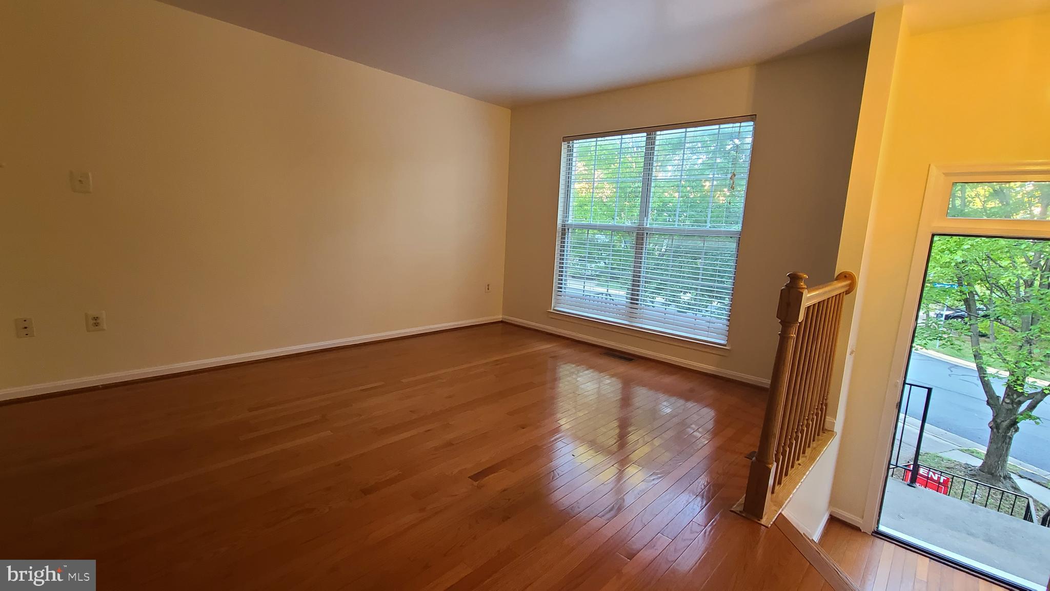 MCNAIR FARMS LANDBAY 11 - Residential Lease