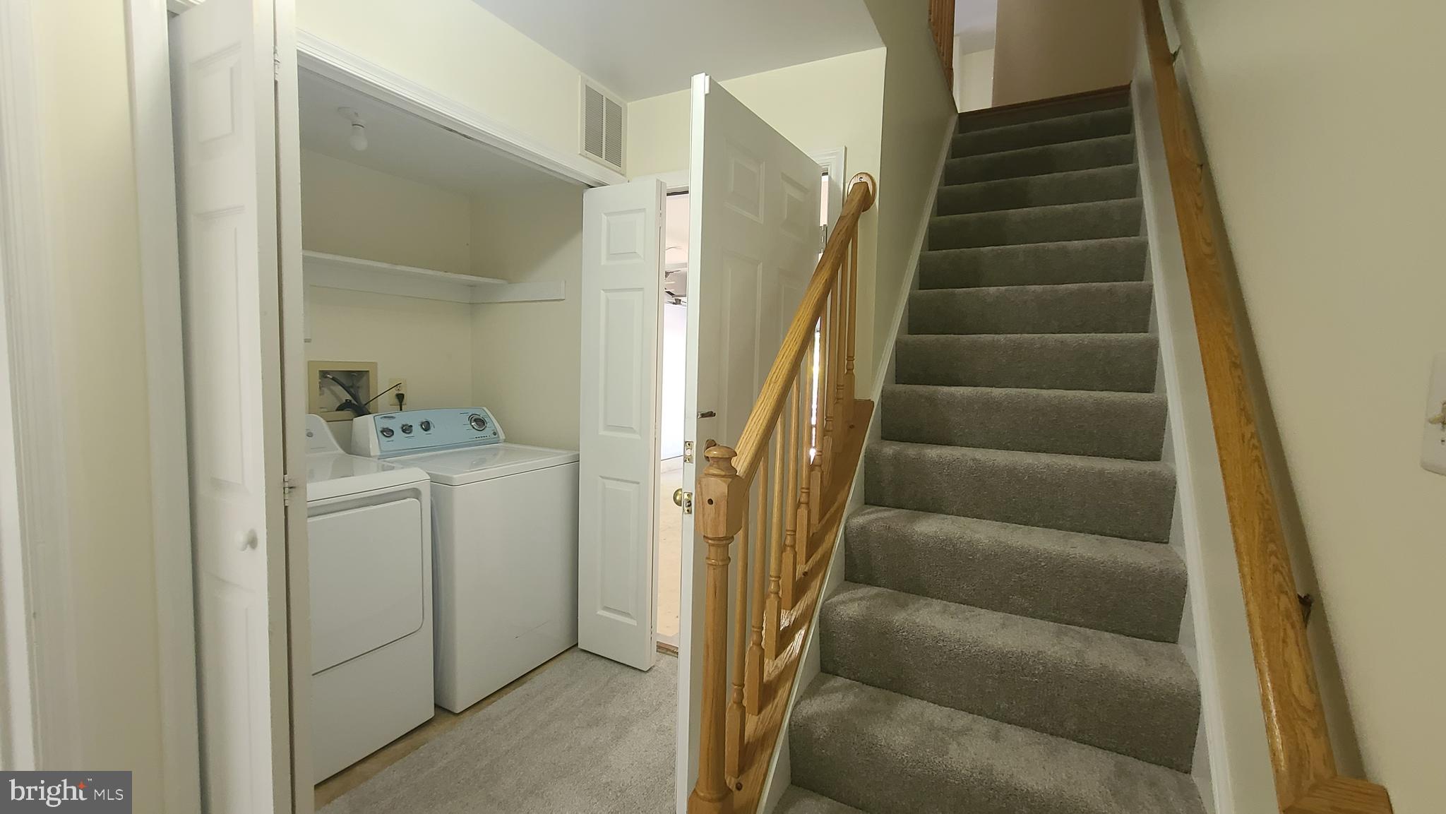 MCNAIR FARMS LANDBAY 11 - Residential Lease