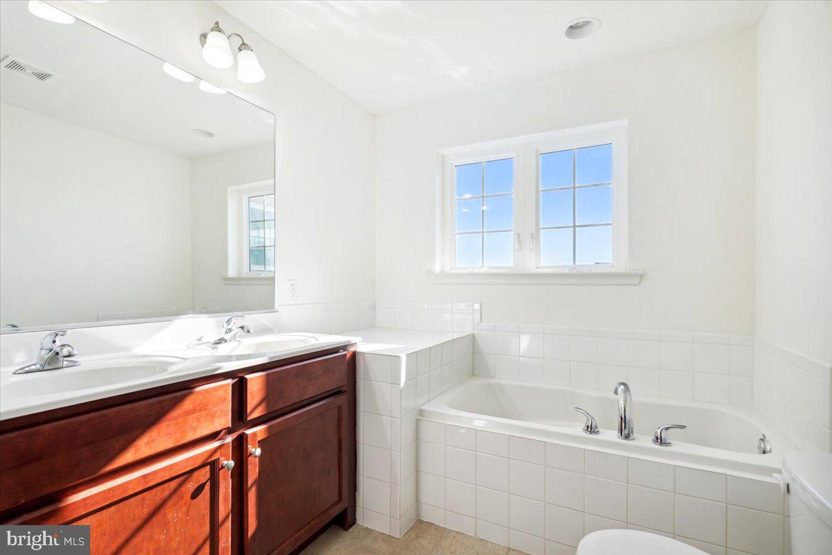 STONEBROOK VILLAGE - Residential Lease