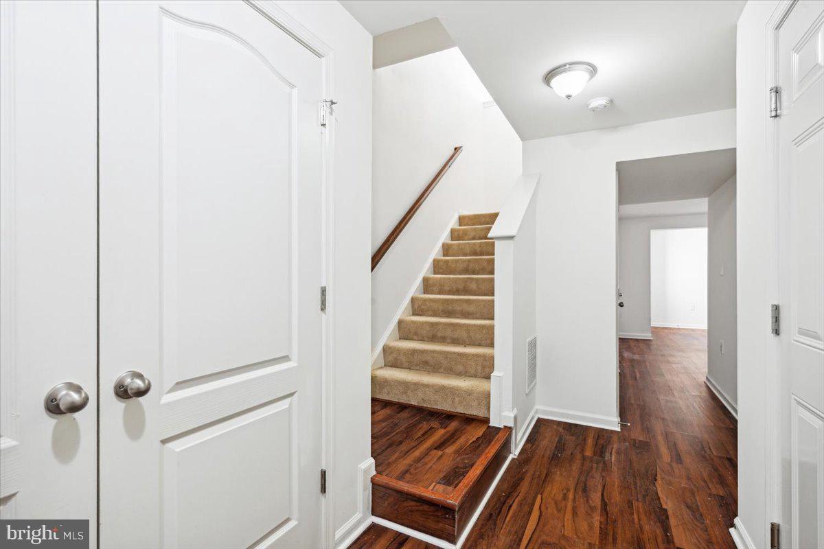 STONEBROOK VILLAGE - Residential Lease