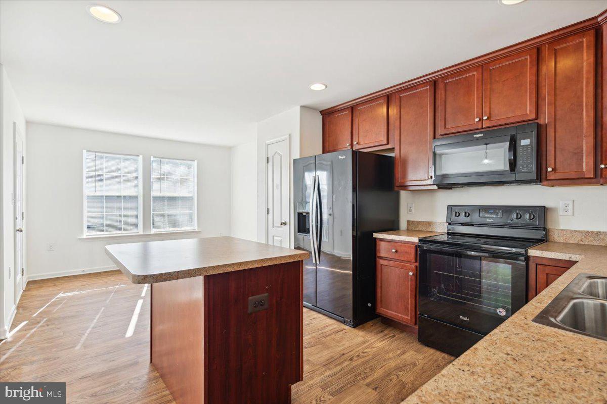 STONEBROOK VILLAGE - Residential Lease