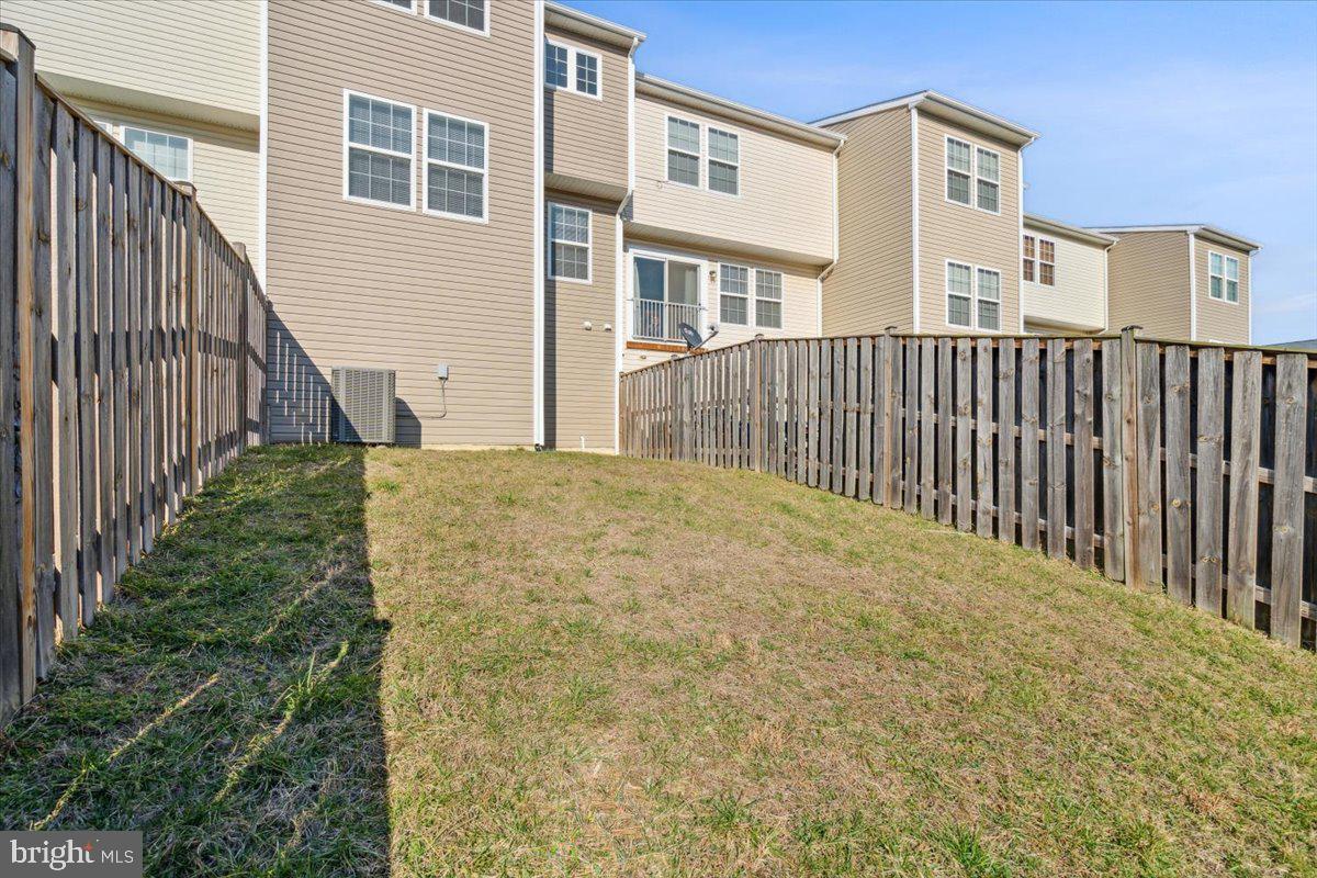 STONEBROOK VILLAGE - Residential Lease