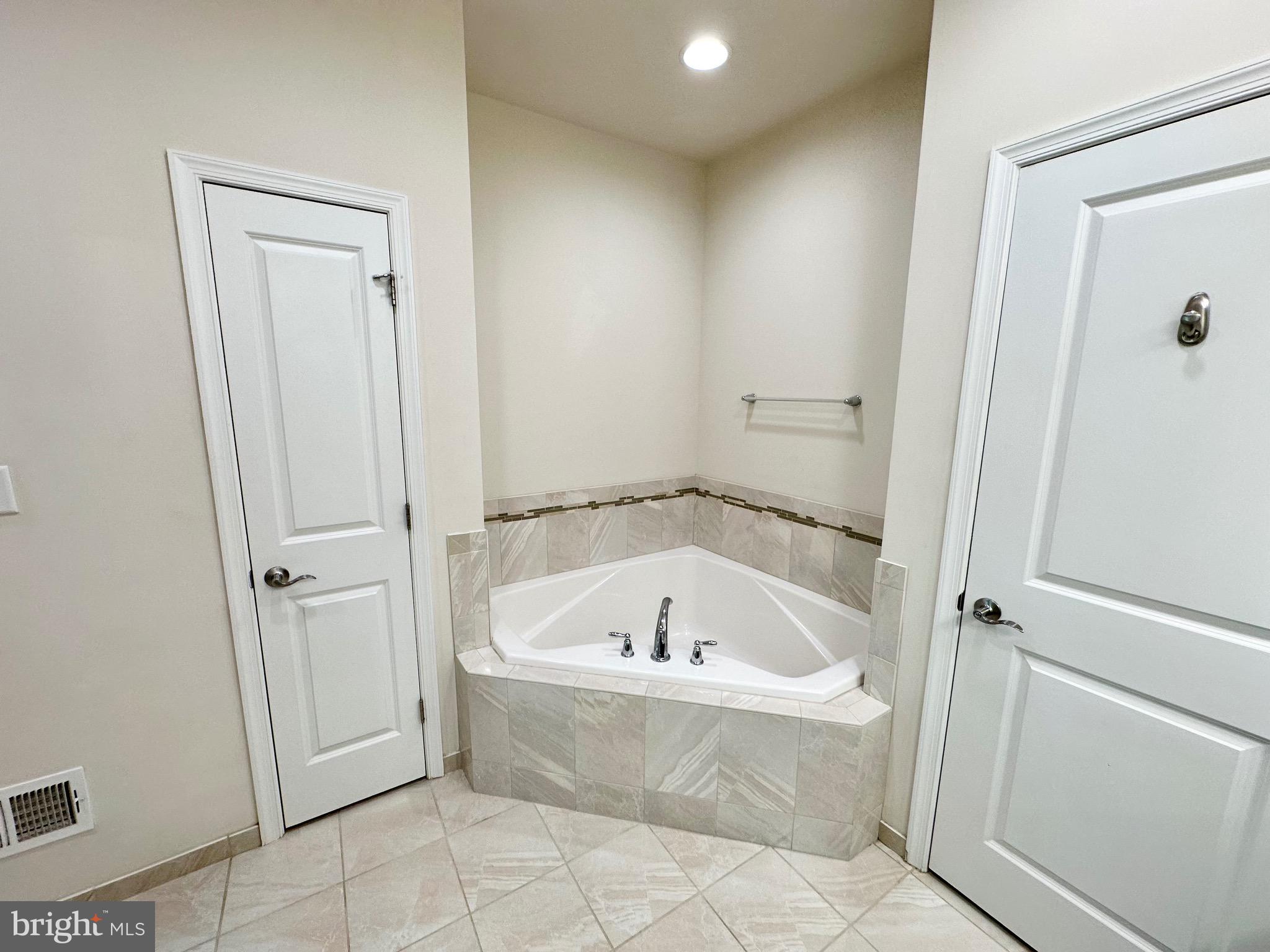 WOODLANDS PRESERVE AT WESTWINDS - Residential