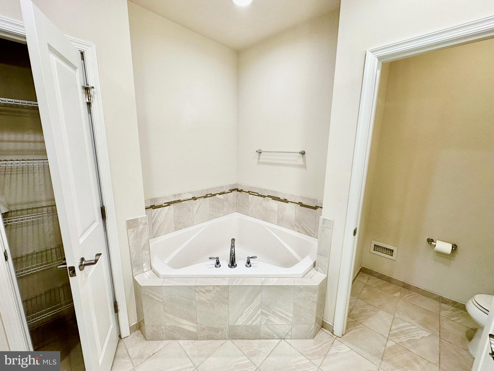 WOODLANDS PRESERVE AT WESTWINDS - Residential