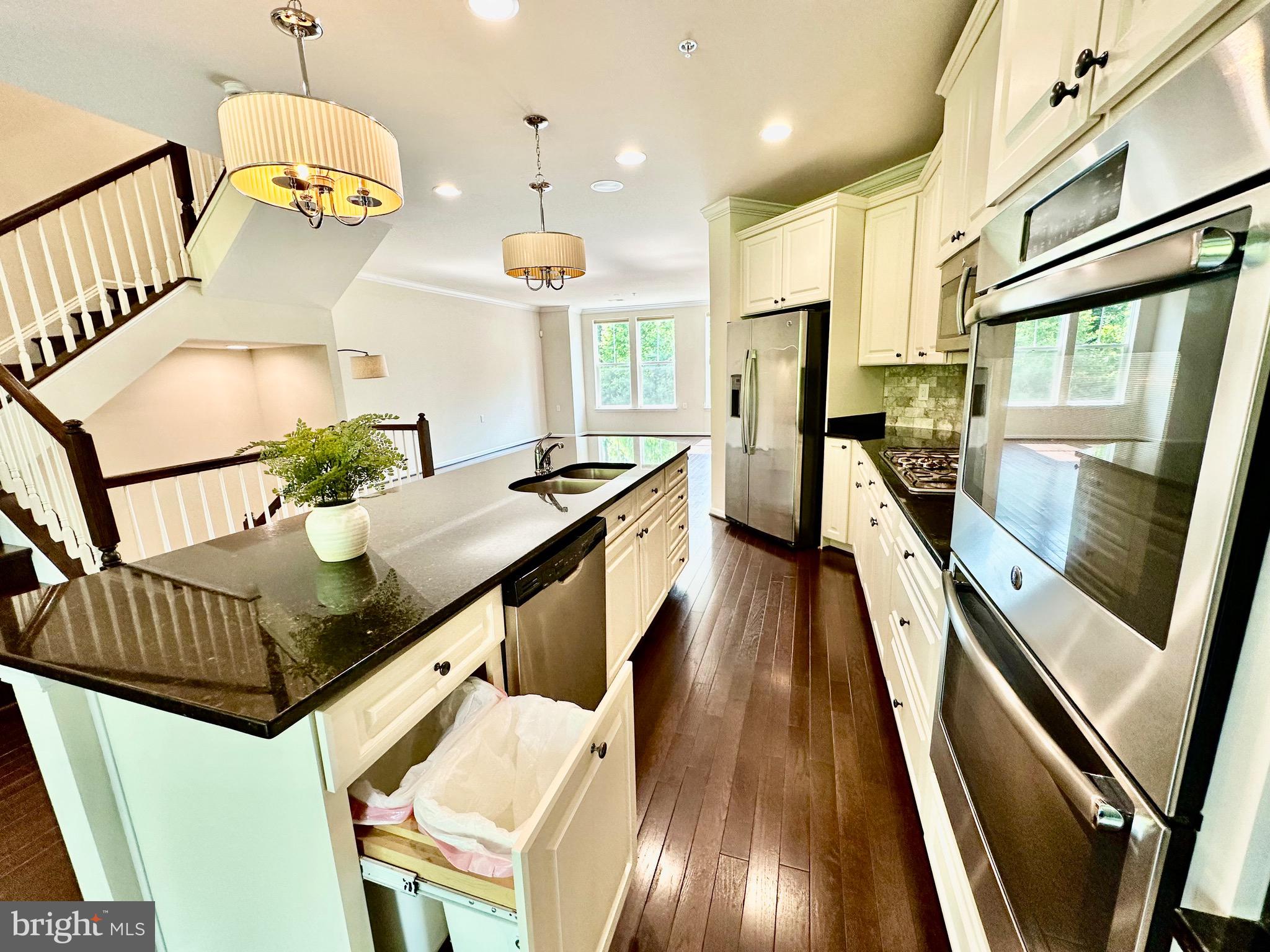 WOODLANDS PRESERVE AT WESTWINDS - Residential