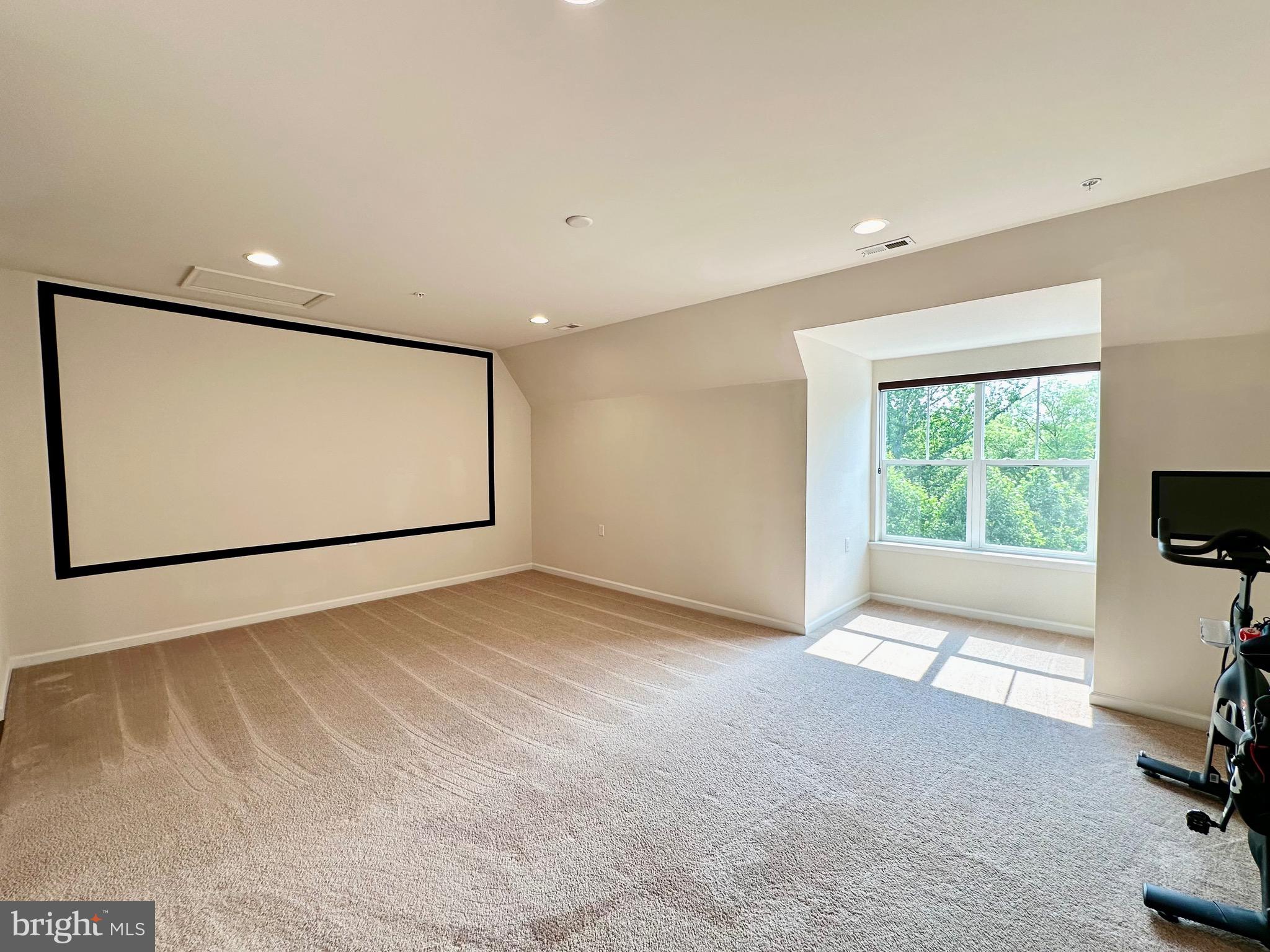 WOODLANDS PRESERVE AT WESTWINDS - Residential