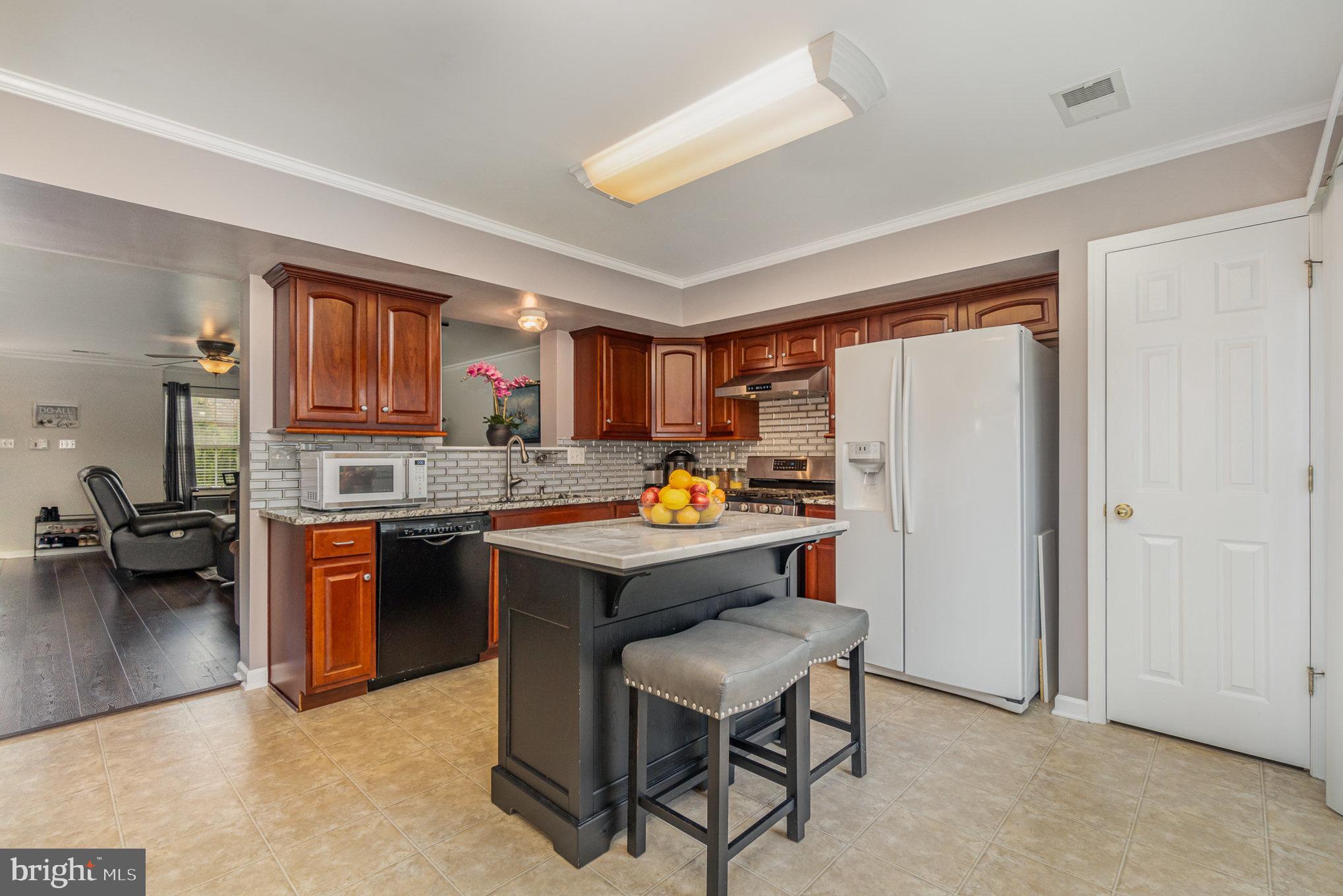 3118 SUNDOWN DRIVE