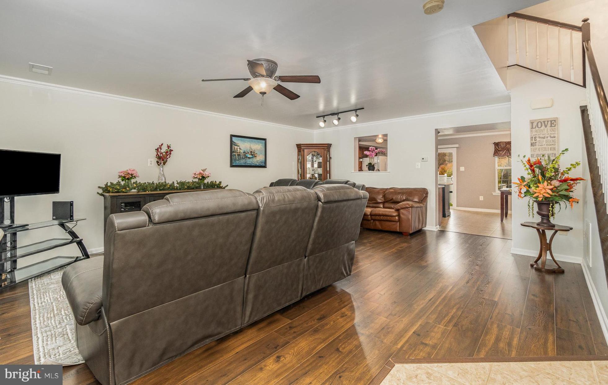 3118 SUNDOWN DRIVE
