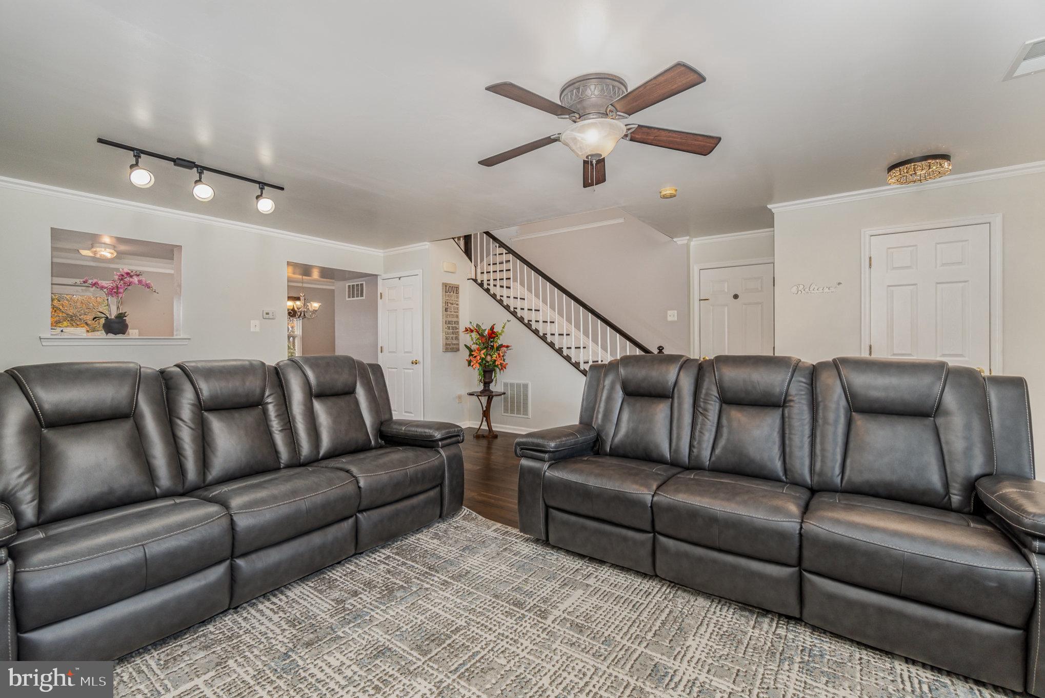 3118 SUNDOWN DRIVE