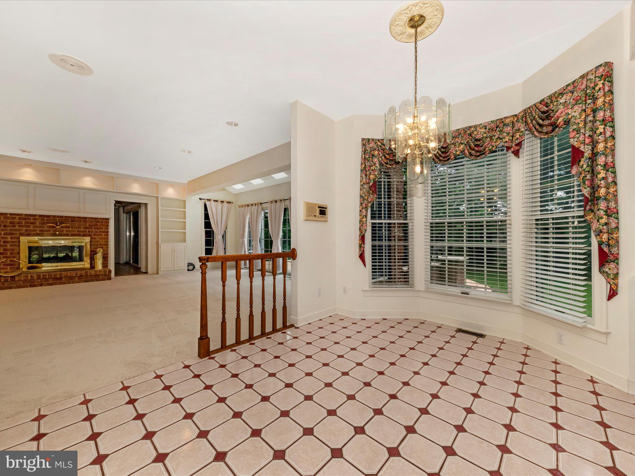 FOUNTAIN HEAD - Residential