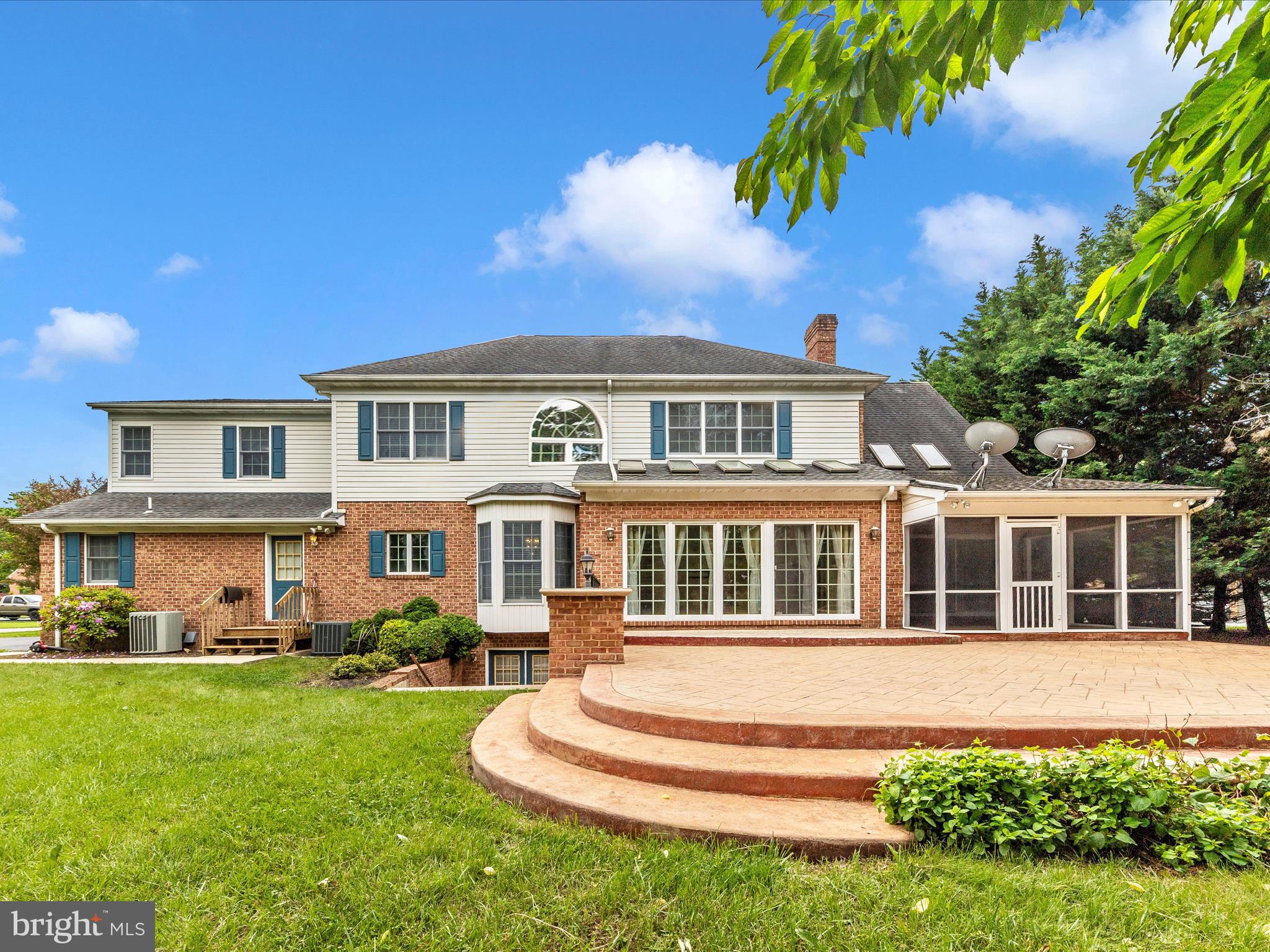 FOUNTAIN HEAD - Residential