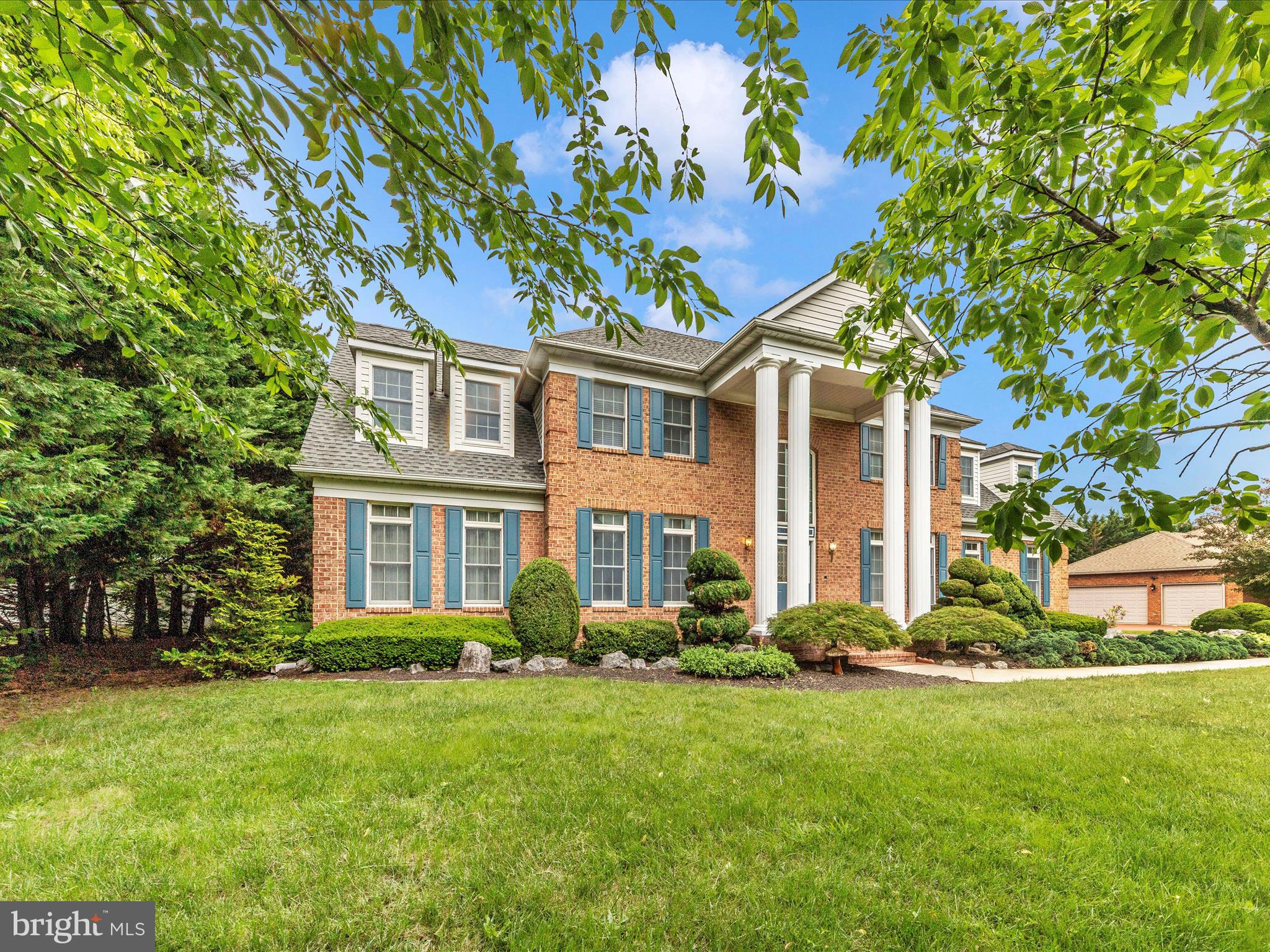 FOUNTAIN HEAD - Residential