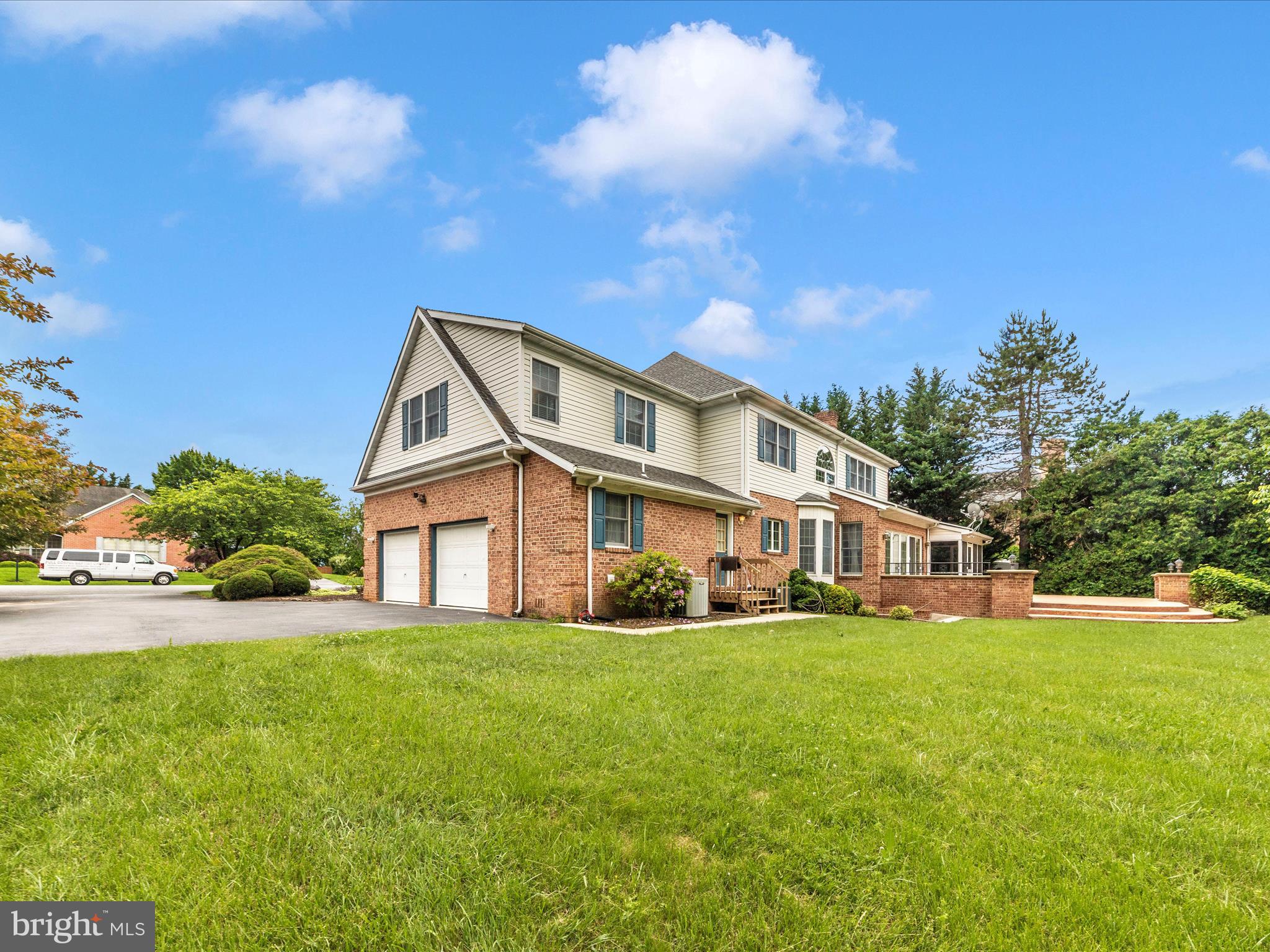 FOUNTAIN HEAD - Residential