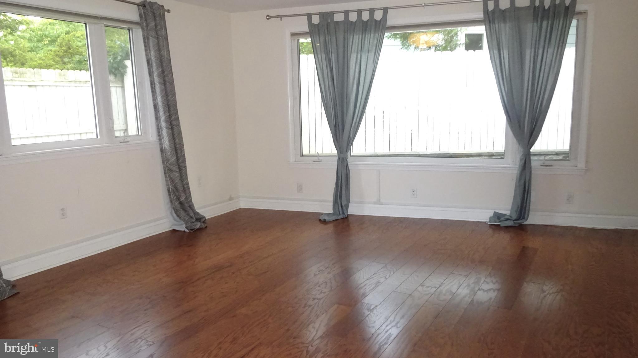 ALTA VISTA GARDENS - Residential Lease