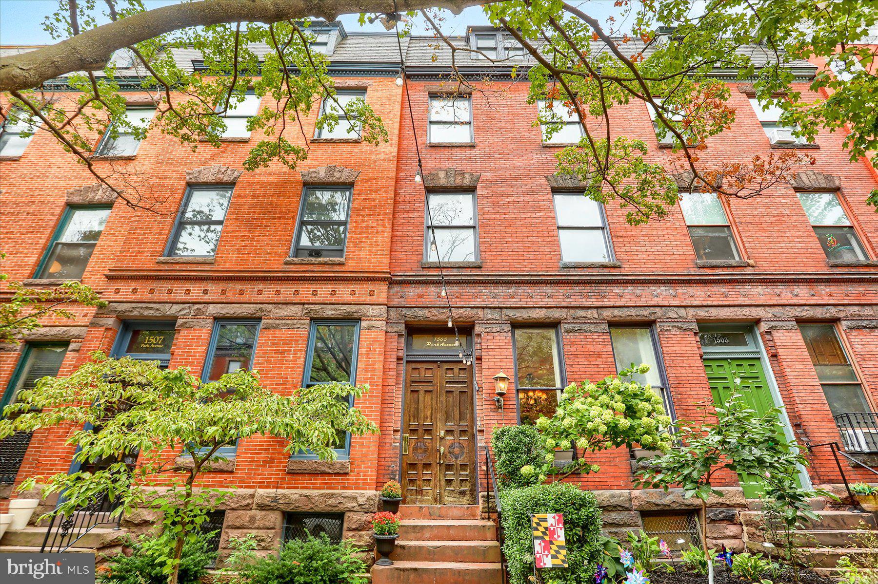 1505 PARK AVENUE