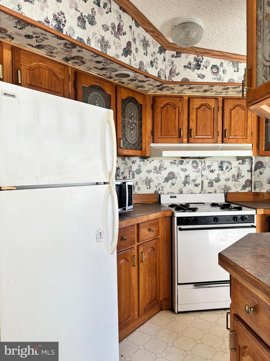 HARFORD MOBILE VILLAGE - Residential