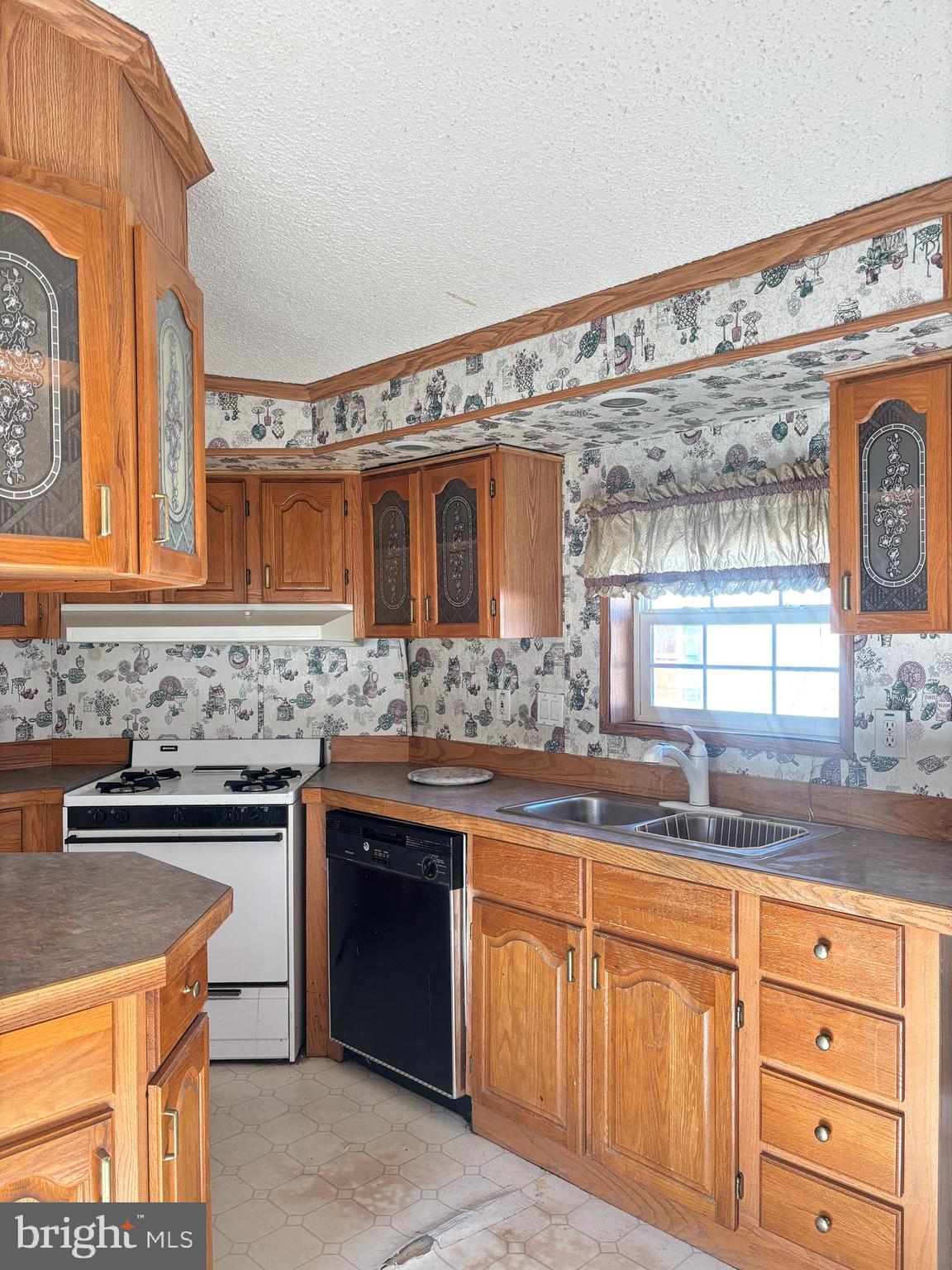 HARFORD MOBILE VILLAGE - Residential