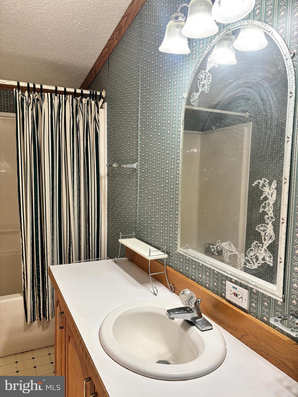 HARFORD MOBILE VILLAGE - Residential