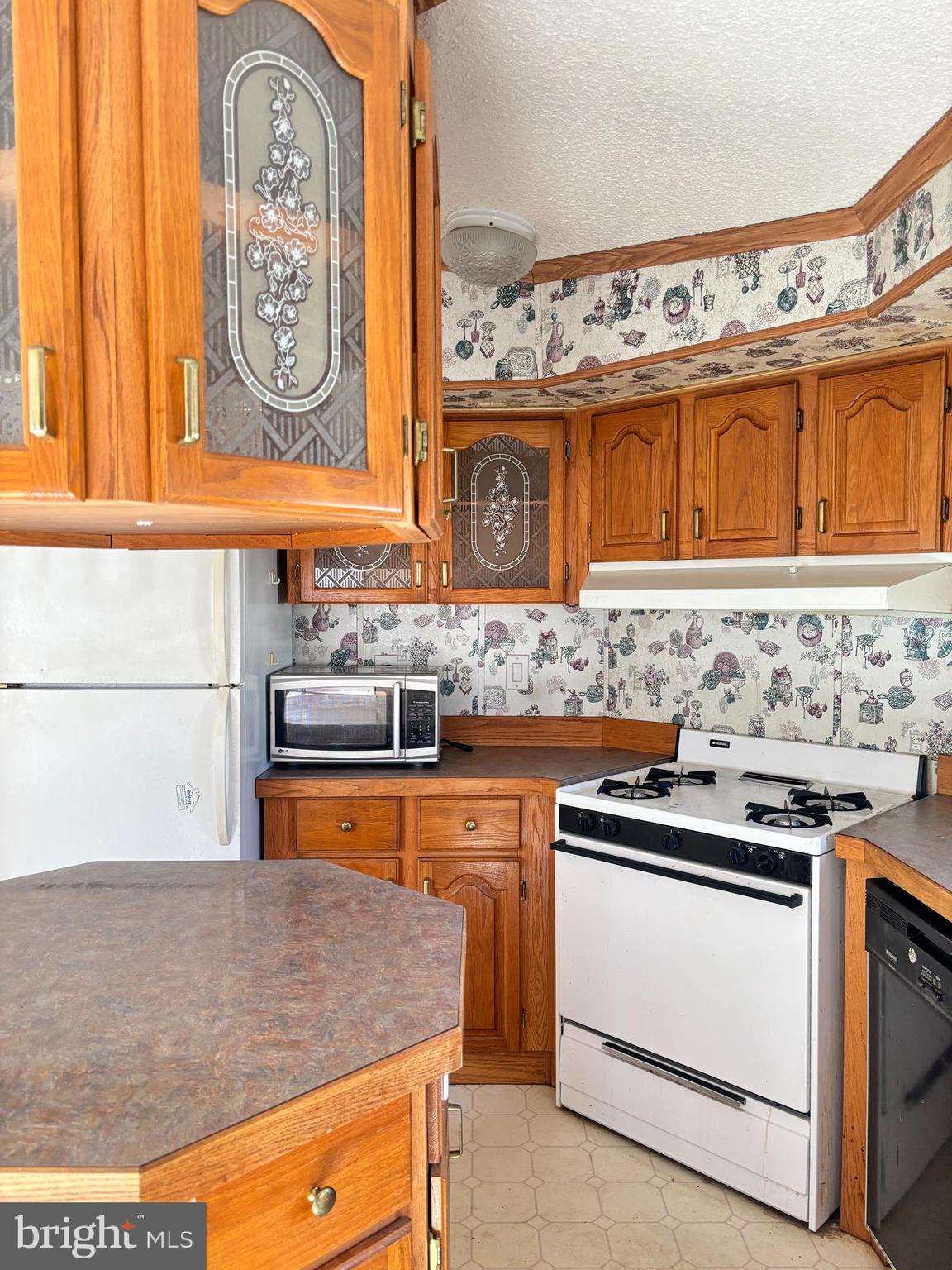 HARFORD MOBILE VILLAGE - Residential