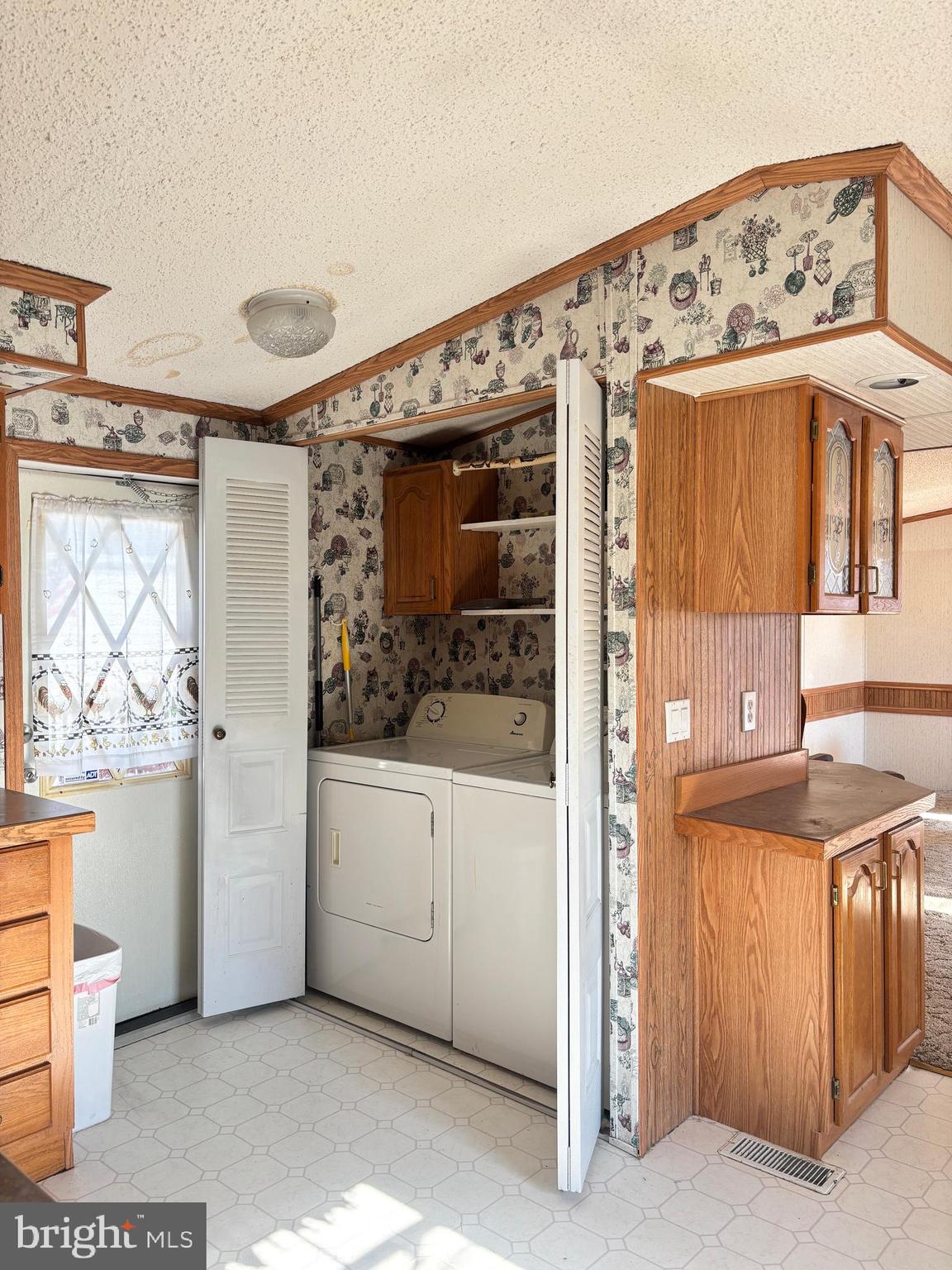 HARFORD MOBILE VILLAGE - Residential