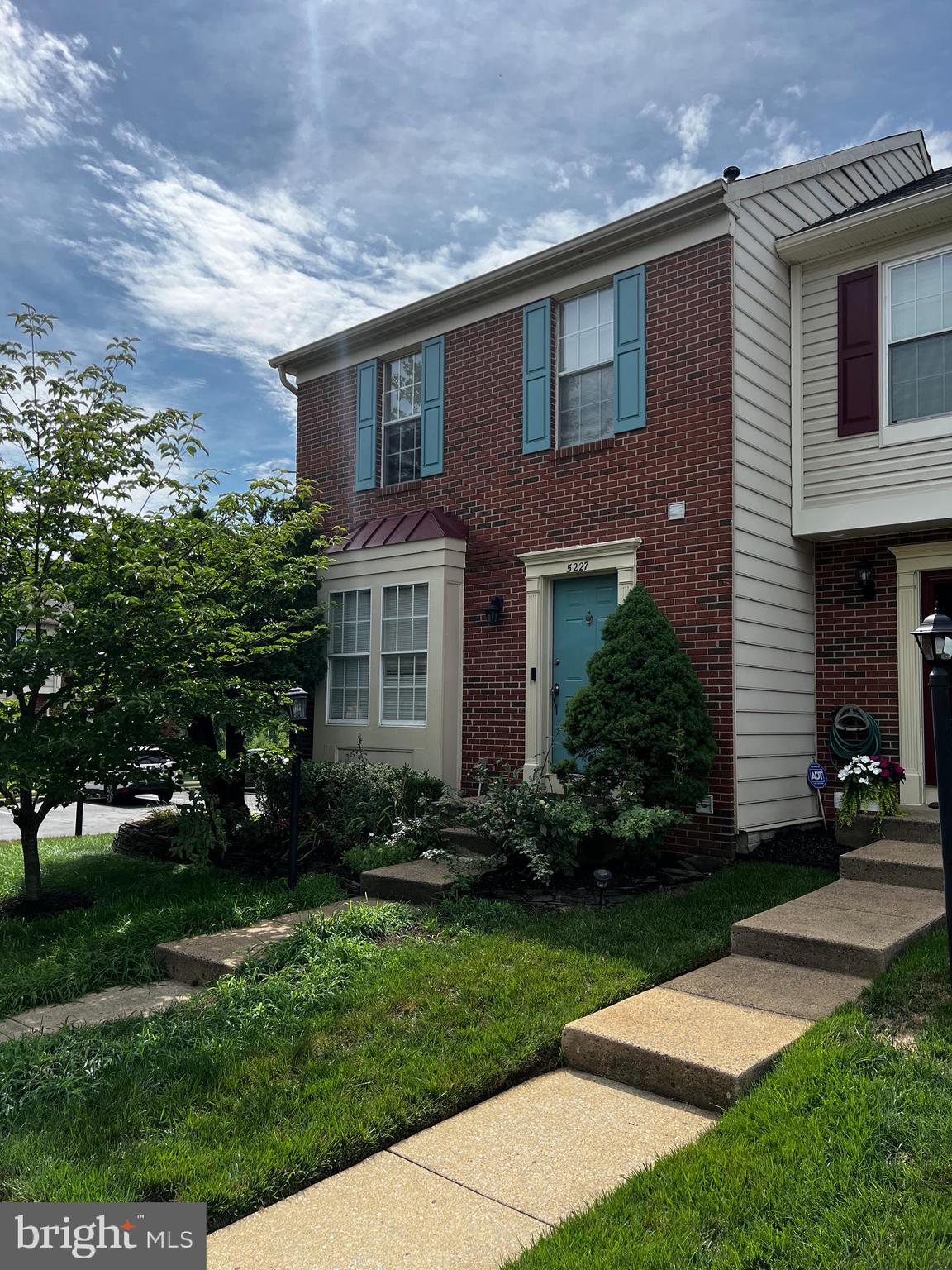 5227 DUNSTABLE LANE