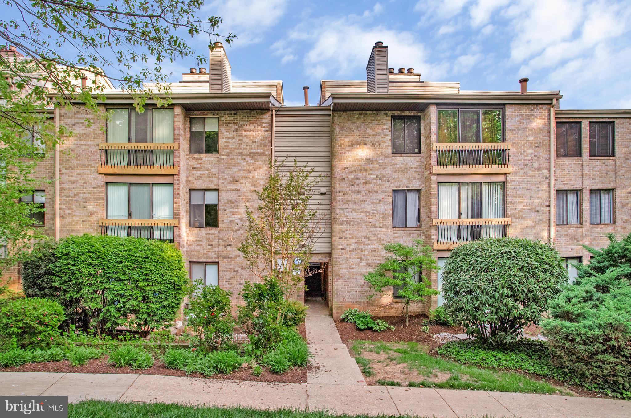 10596 TWIN RIVERS ROAD F2